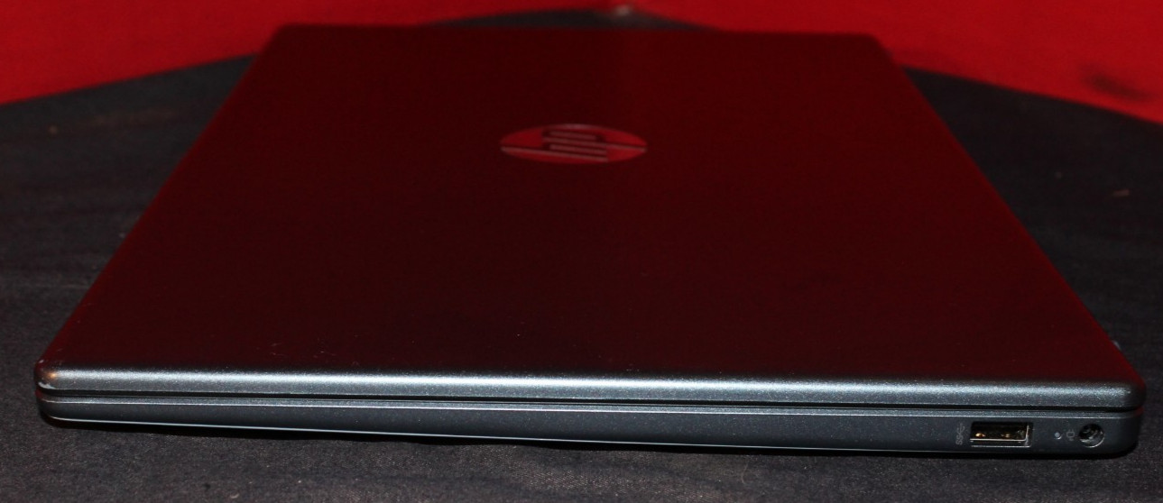 HP 15.6” Laptop 15-fd0082wm B4UZ0UA#AB4 Wont Power On As Is AO4077716