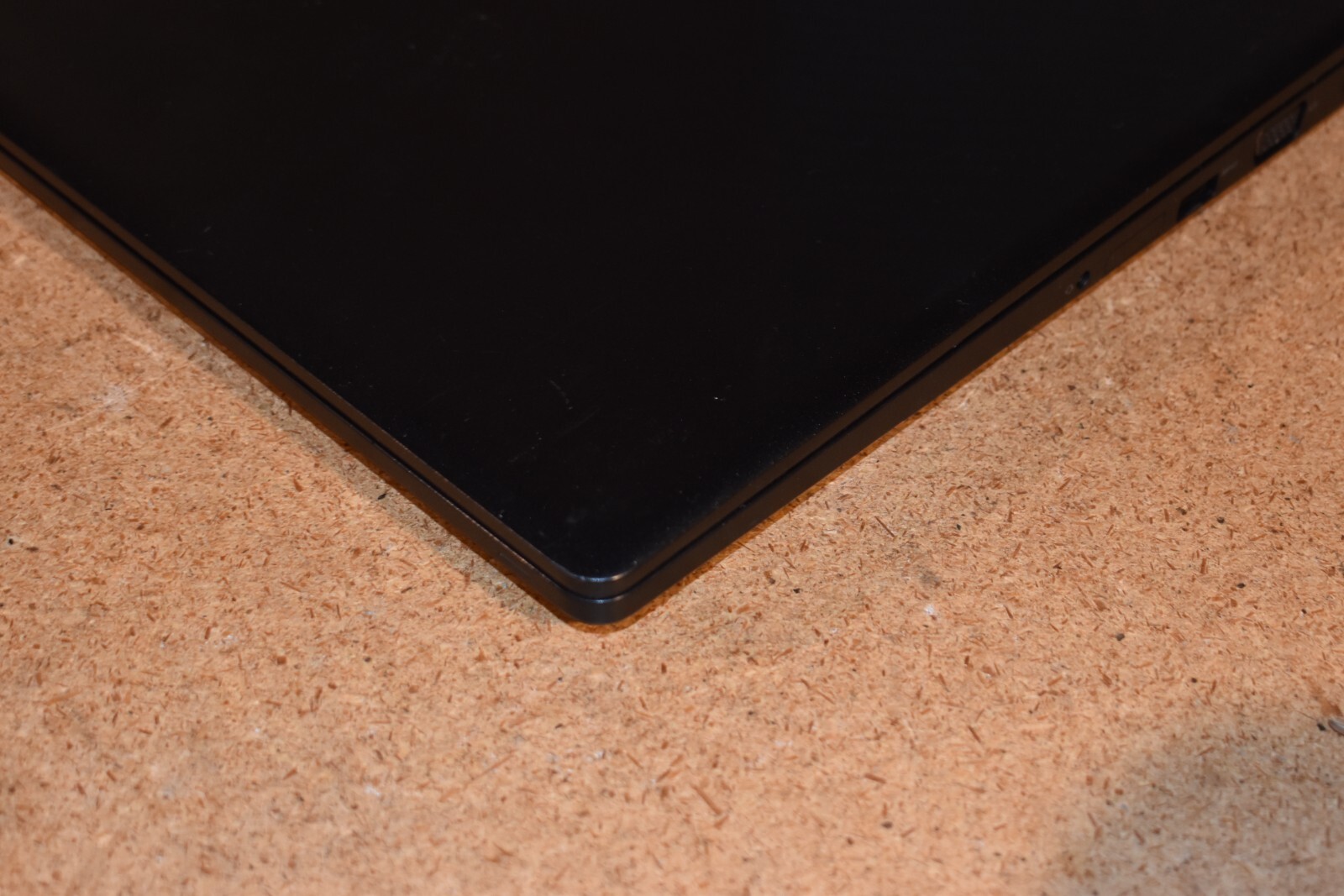 Dell Latitude 5590 Quad Core i5-8250U 1.6 GHz 8GB RAM 128GB SSD Windows 11 Pro