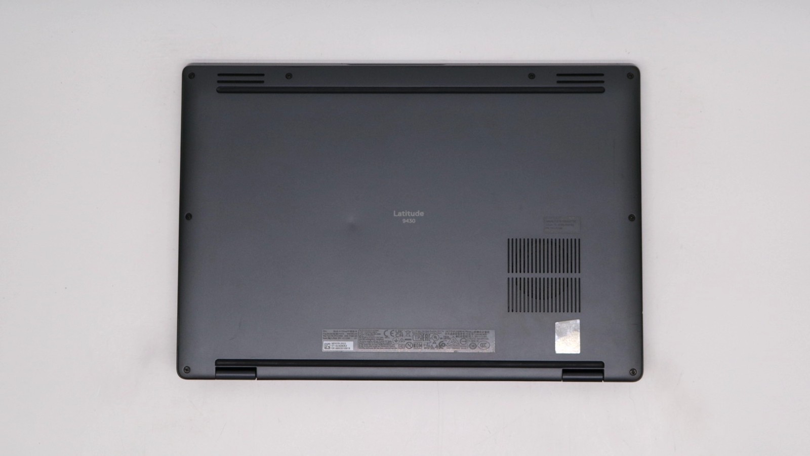 Dell Latitude 9430 14″ i7-1265u 32GB 1TB – Good