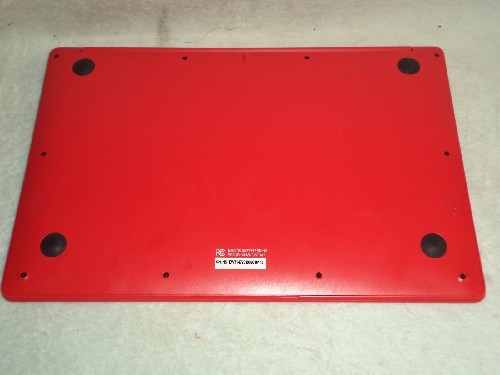 Ematic EWT147 14.1″ Laptop PC with Intel Atom Quad-Core Processor, 4GB Memory