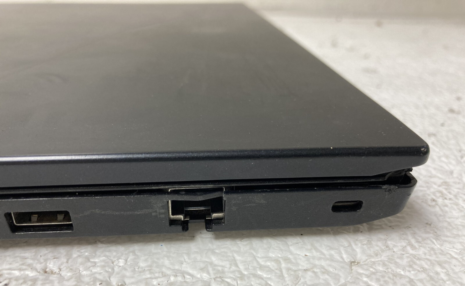 Lenovo Thinkpad E495 AMD Ryzen 5 3500U 8GB RAM NO SSD For Parts *READ