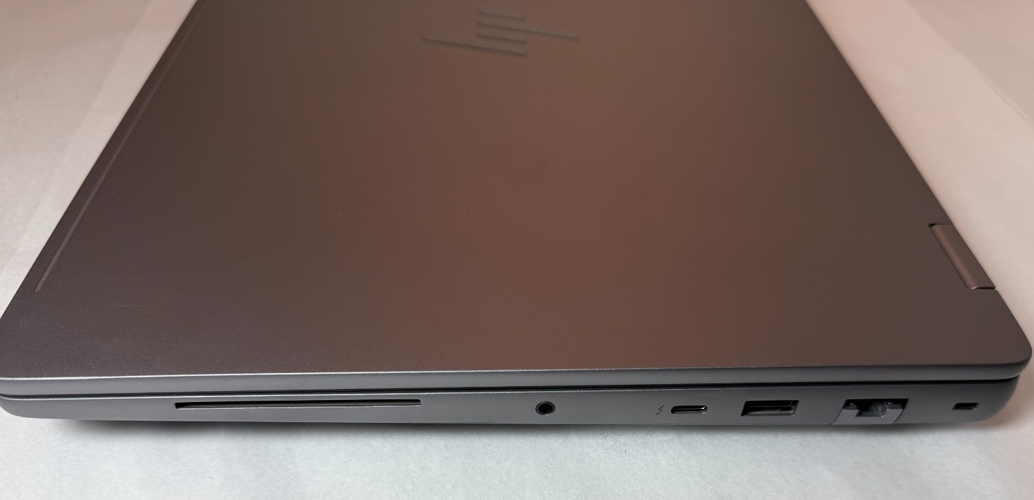 HP Zbook Fury 16 G1i Ultra 9 285HX/RTX 1000/32GB DDR5/512 GB SSD – Open Box wty