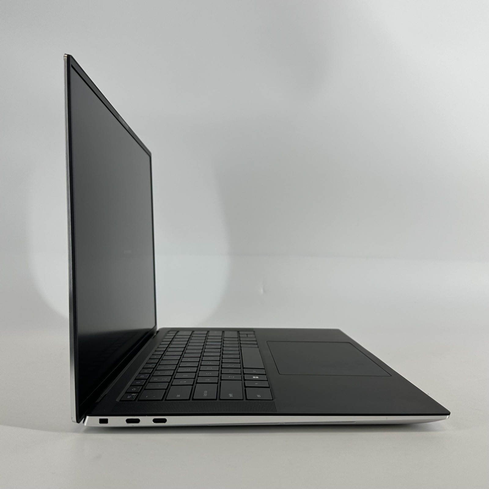 Dell XPS 15 9520 FHD+ 2.3GHz i7-12700H 32GB 512GB SSD NVIDIA RTX 3050 FRAME GAP