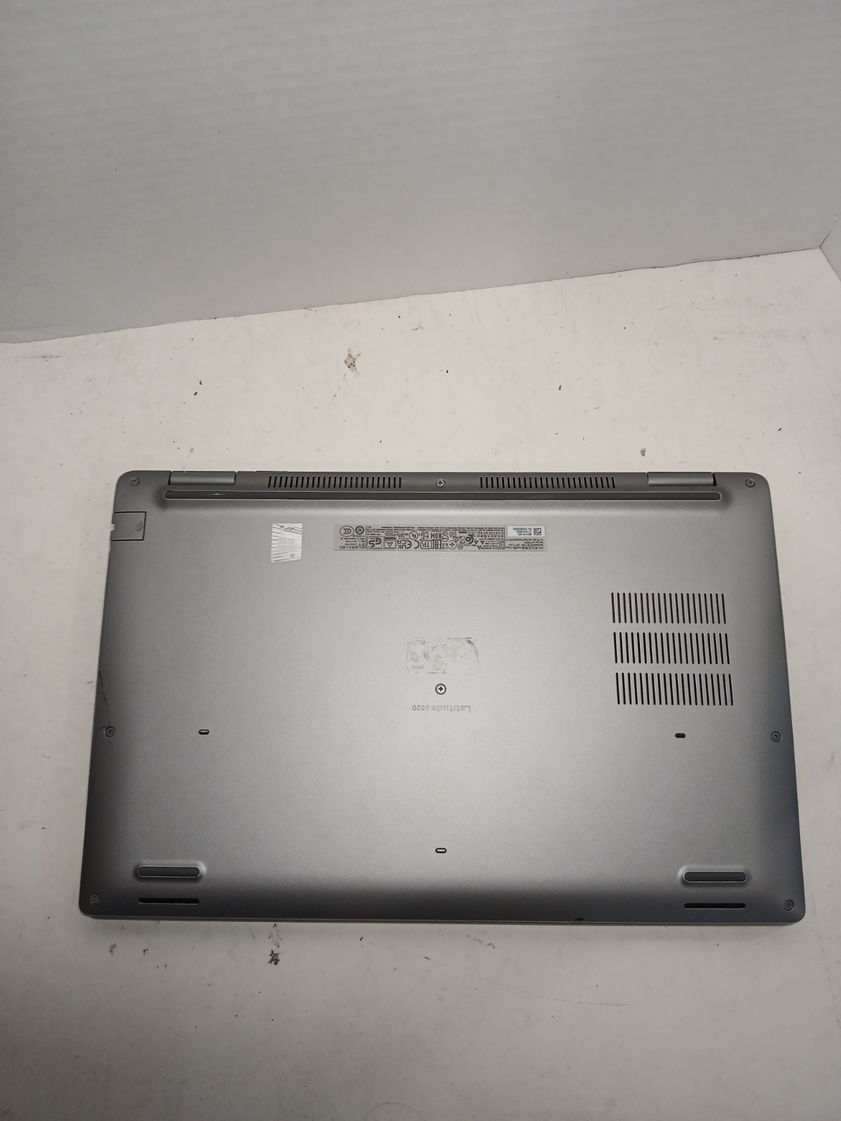 Dell Latitude 5520 15.6″ i5-1145G7 2.6GHz 4GB RAM NO SSD NO OS! BIOS PW! #97