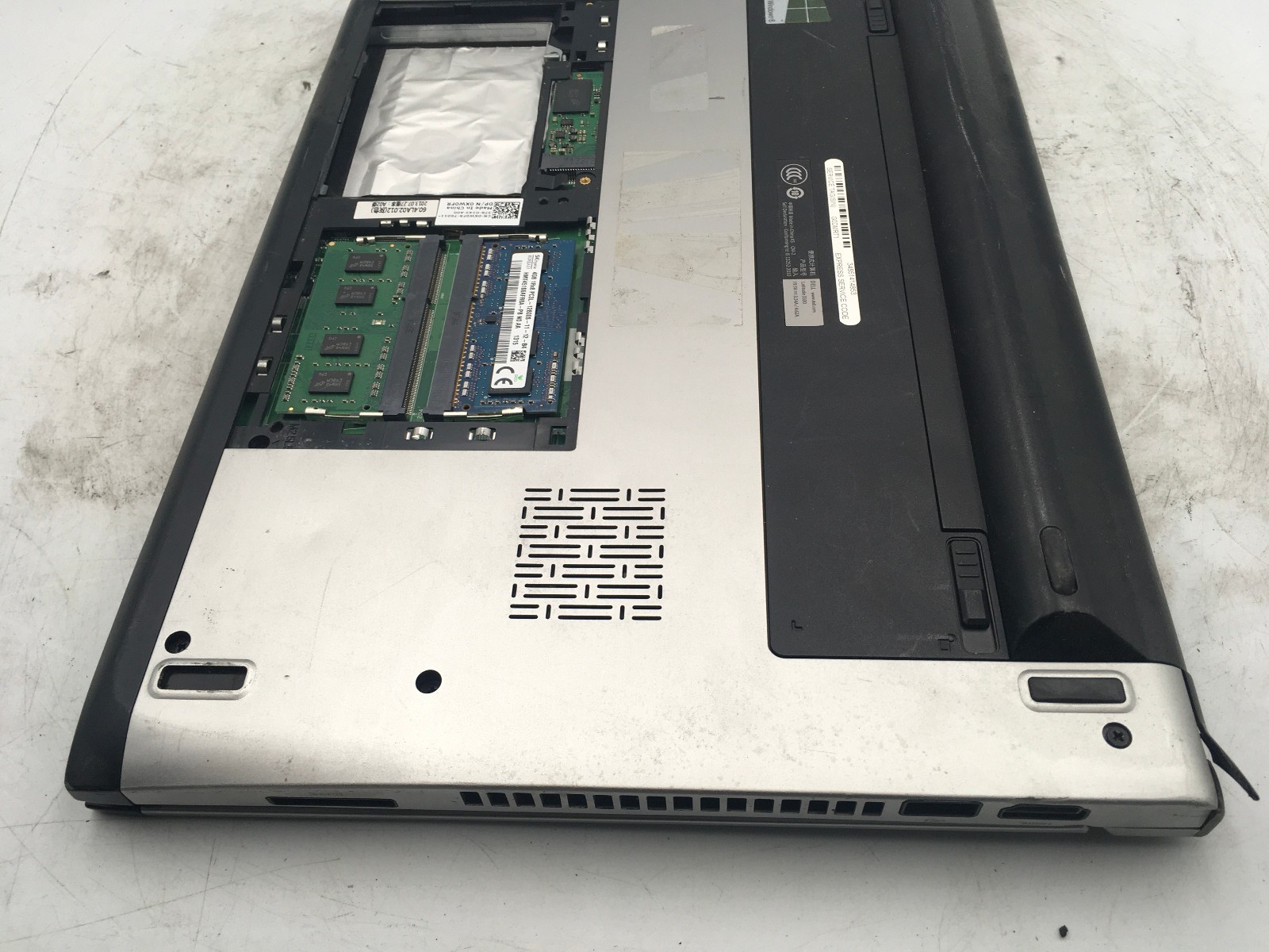 DELL LATITUDE 3330 – FOR PARTS/BAD LCD -INTEL I5 1155G7 – 8GB RAM -READ DESC- BB