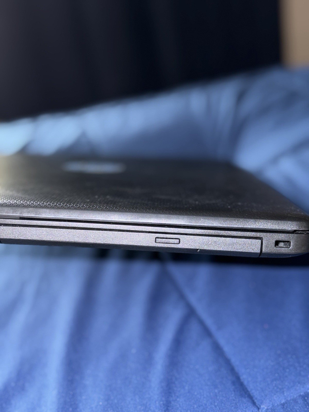 HP 17z-ca200 laptop 2tb Of Storage & AMD Athlon gold chip