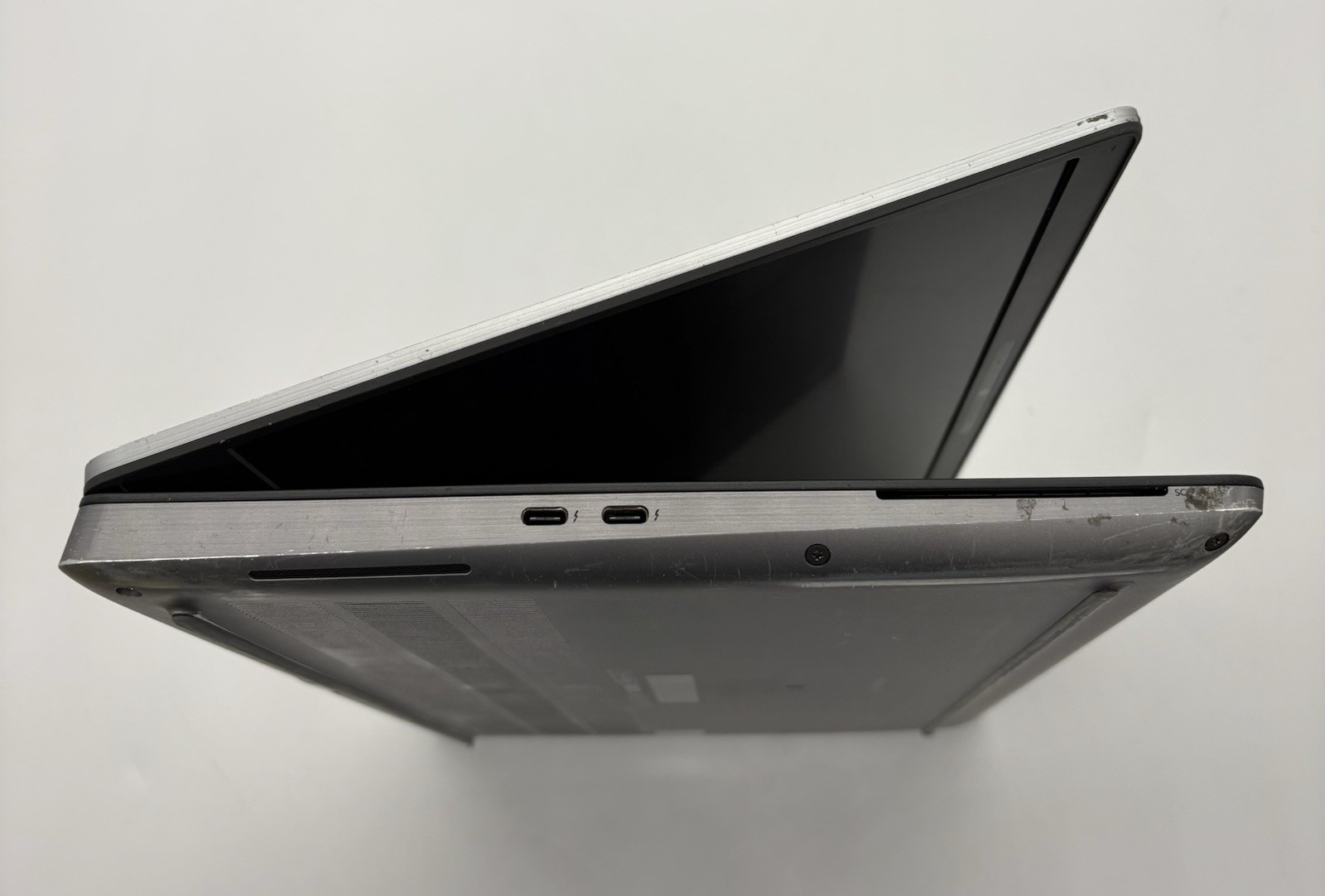 Dell Precision 7560 Intel Core i9-11950H 32GB RAM 512GB SSD FHD Windows 11 Pro