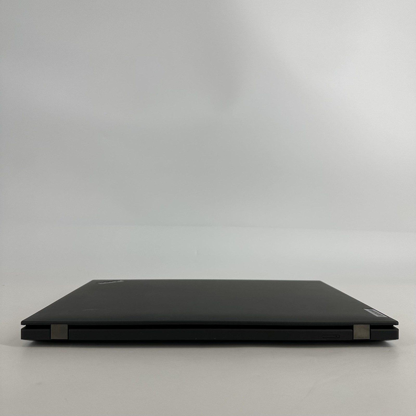 Lenovo ThinkPad P16s Gen 1 FHD+ 1.8 GHz i7-1280P 32GB 1TB SSD T550 Very Good
