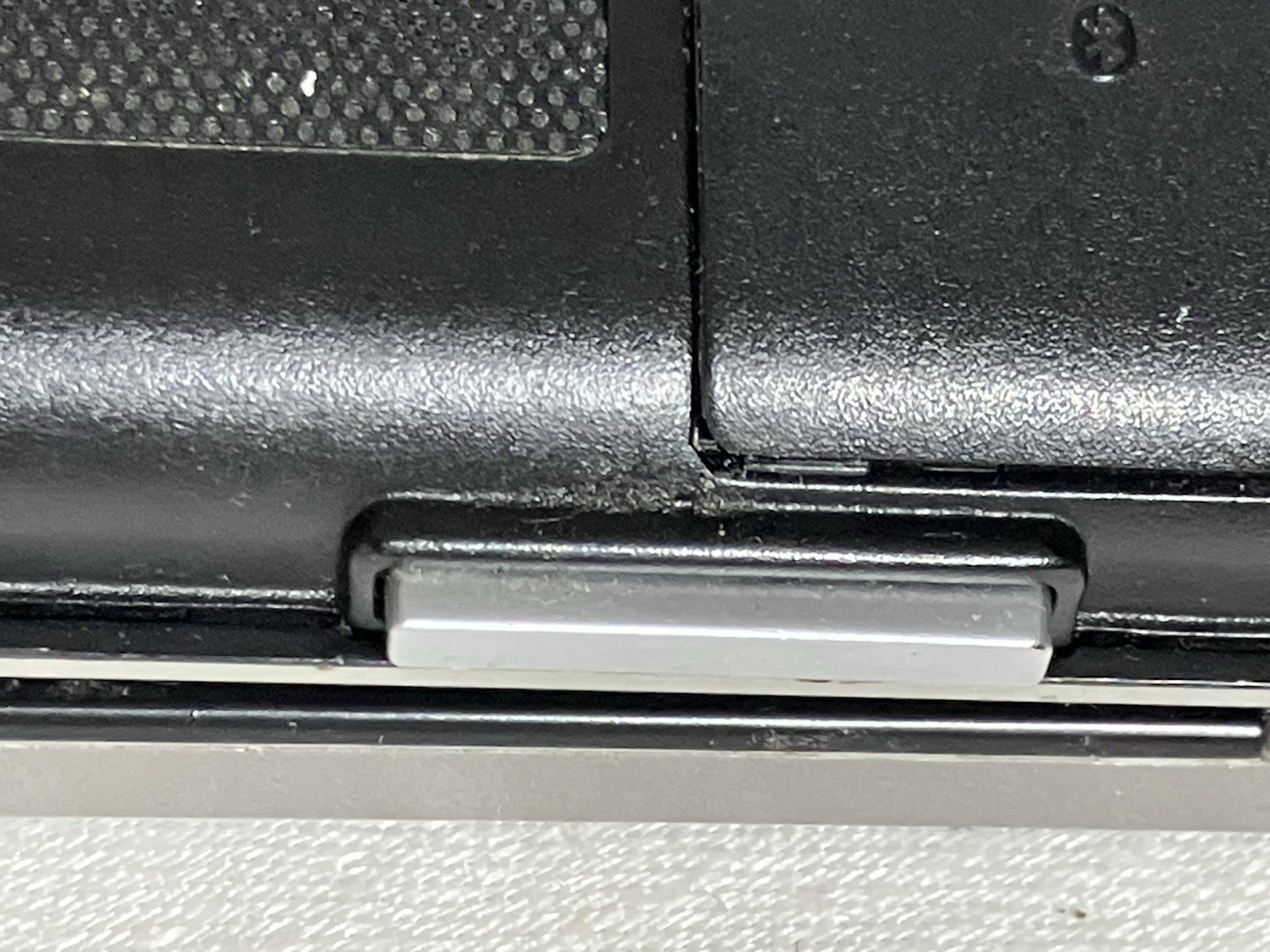 HP EliteBook 2530p Laptop Intel Core 2 Duo For Parts No Memory No Hard Drive