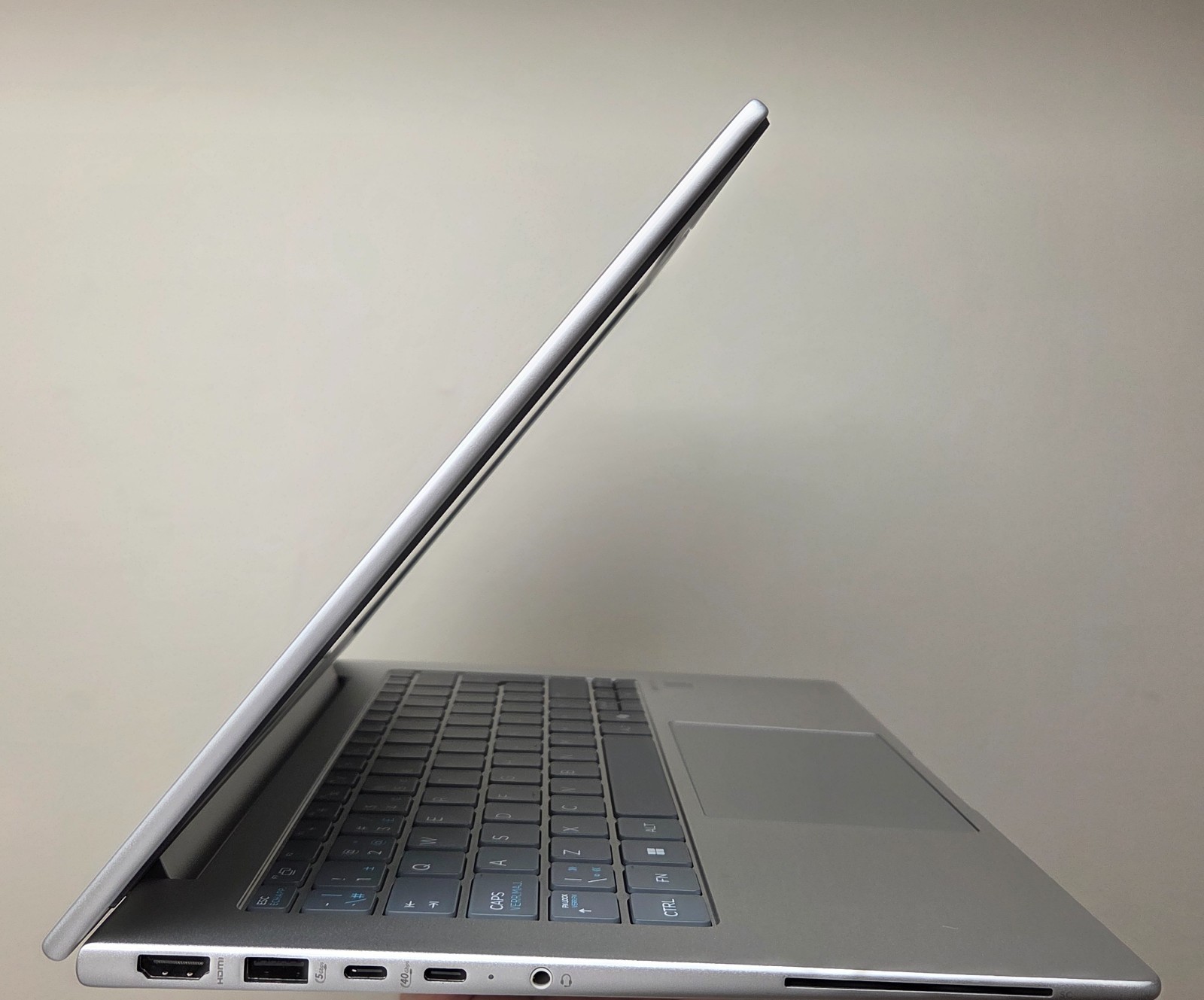 HP EliteBook 645 G11 14″ AMD Ryzen Pro 5 7535U 16GB French Keyboard-See Pics