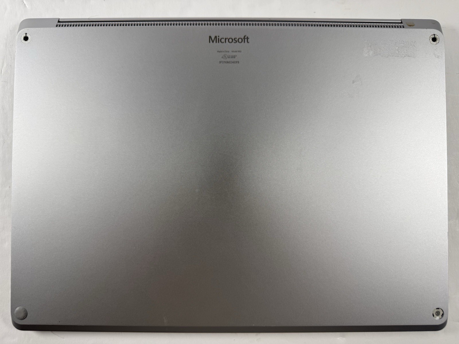 Microsoft Surface Laptop 5 13.5” 1950 Intel Core i7-1265U 16GB RAM 512GB NVME