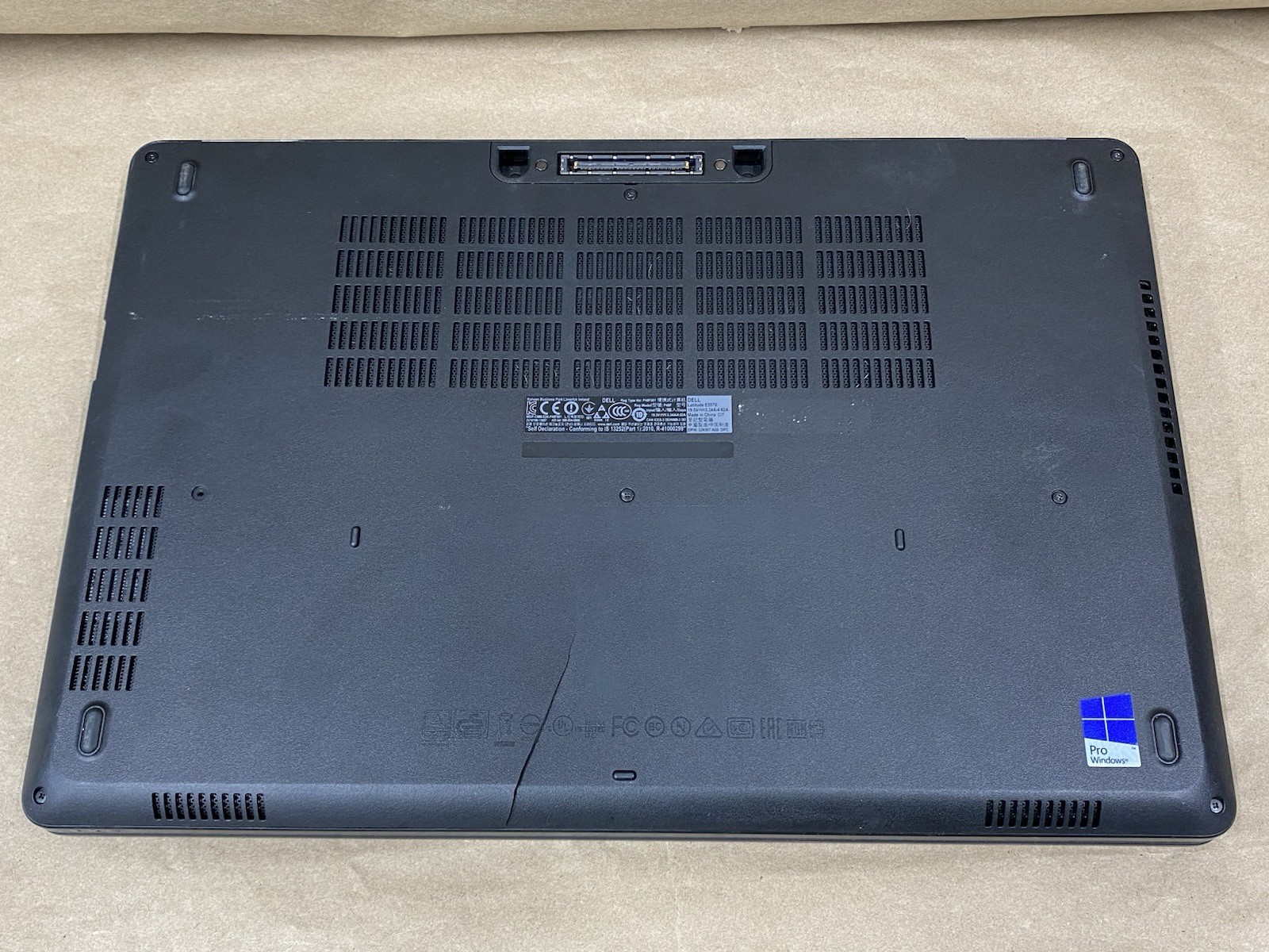 Dell Latitude E5570 – 15.5′ FHD – i5-6300U – 8GB – 256GB SSD – Win 10 Pro – READ