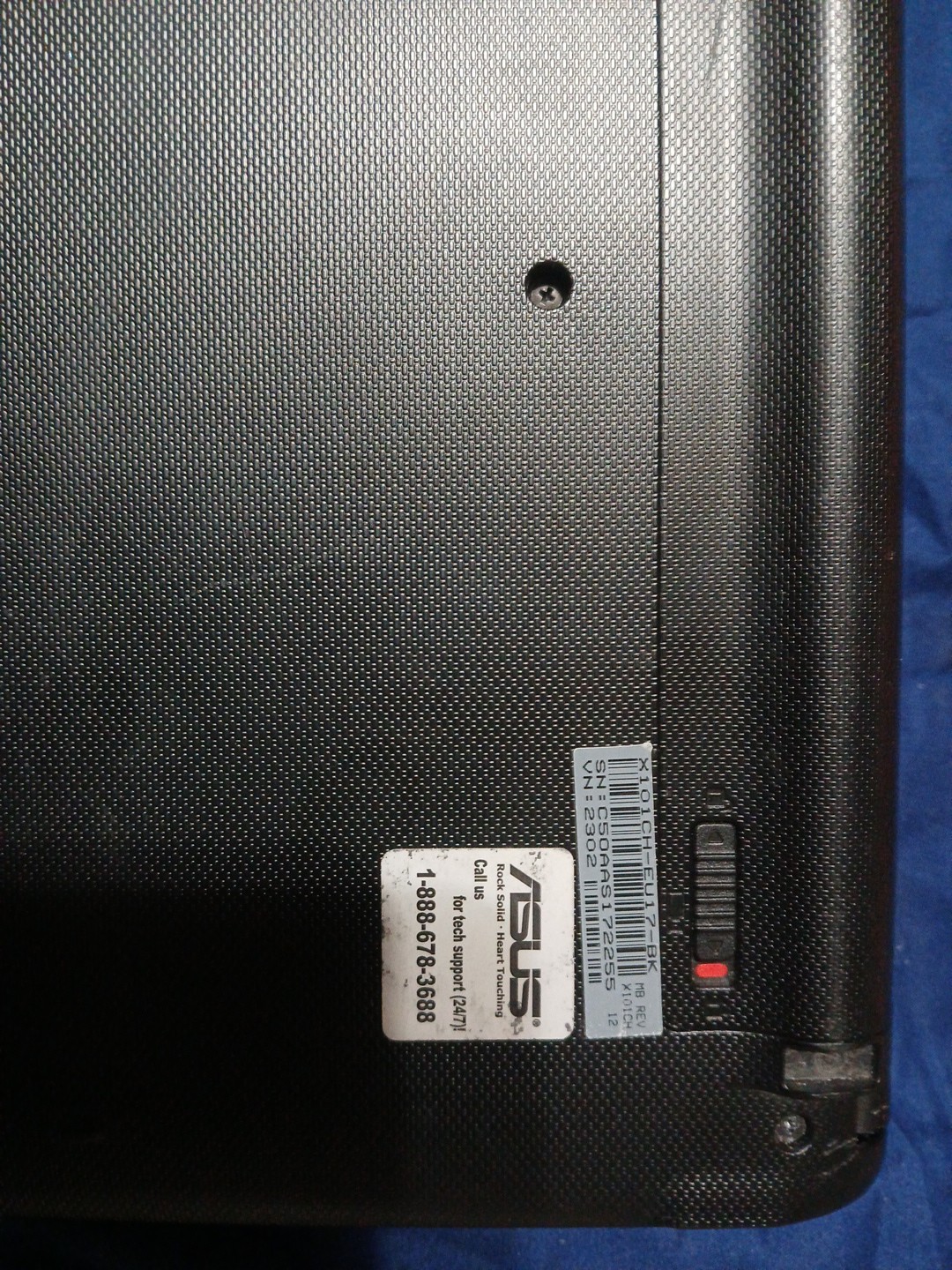 ASUS Eee Pc X101CH 10.1” Netbook Computer Untested For Parts Or Repair