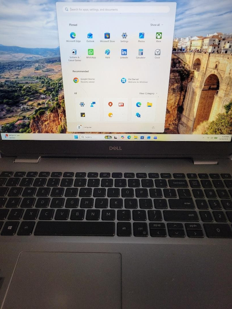 Dell Inspiron 5593 15.6 inch i7-1065G7 1.30GHz, 16GB,512 NVMe Touch screen.