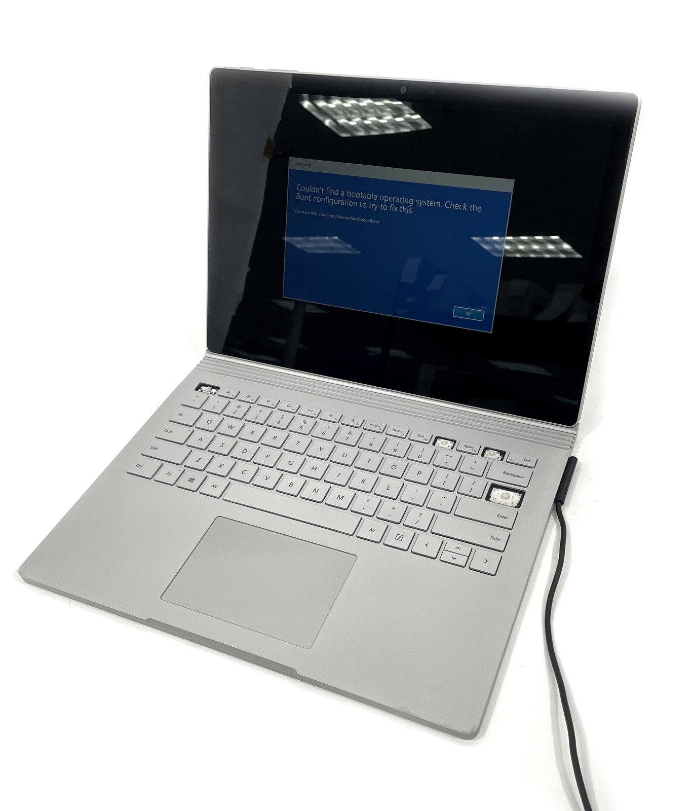 Microsoft Surface Book 3 Laptop i7-1065G7 256GB SSD 16GB RAM – No OS – Desc
