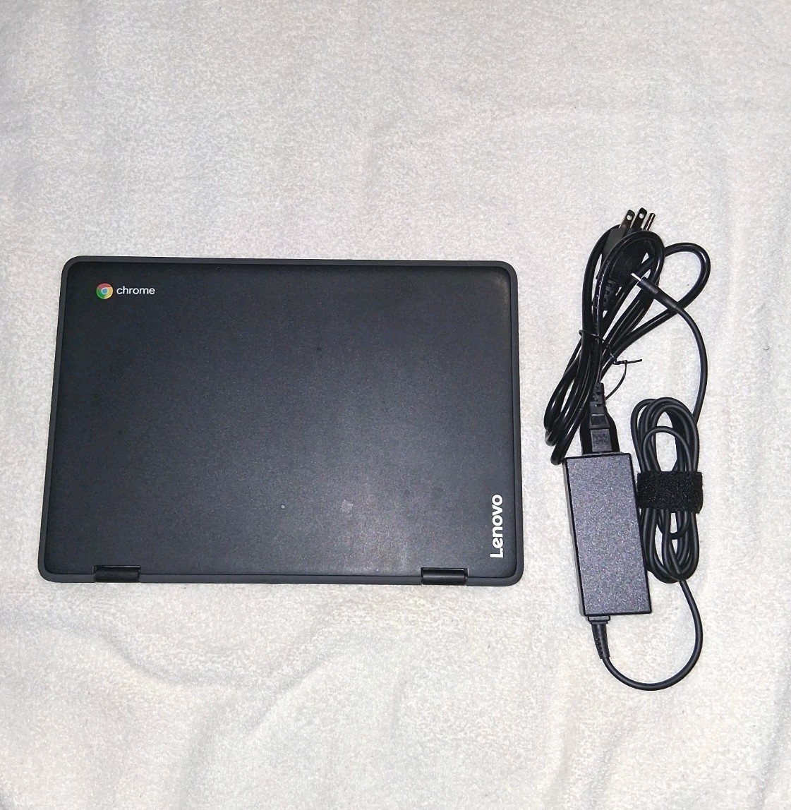 Lenovo 300e Black Chromebook 11.6″ Touchscreen 4GB Ram 32GB Storage HDMI Port