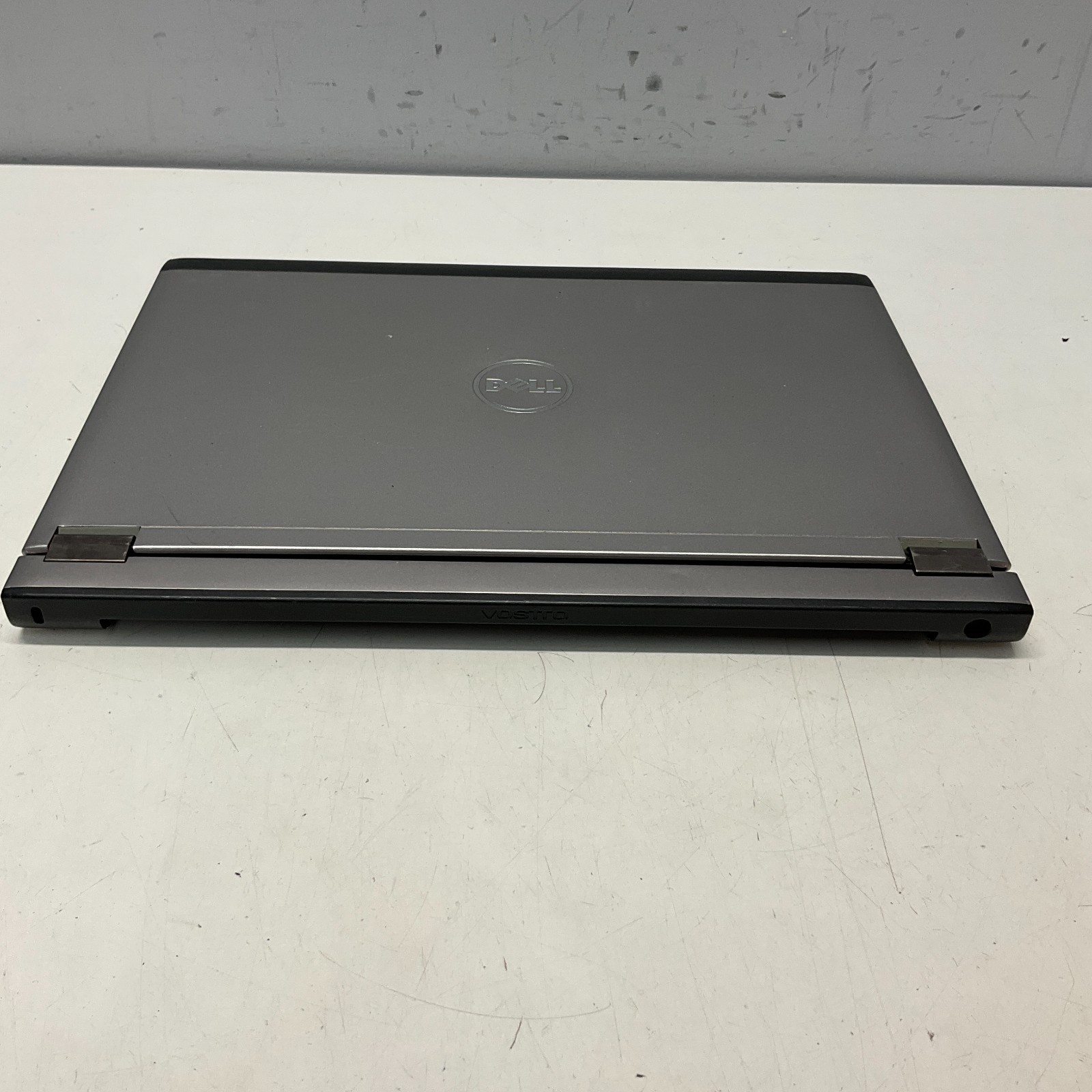 Dell Vostro V131 Intel Core i3-2310M 2.10GHz 4GB 320GB HDD Windows 10 Pro NO BAT