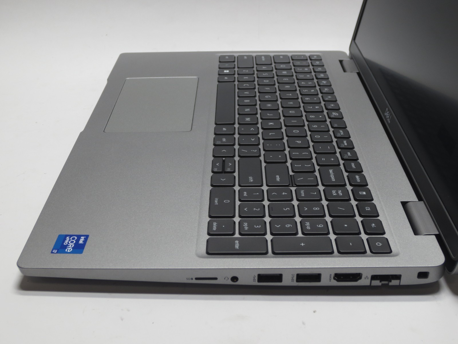 Dell Latitude 5520 15.6” 1.8GHz i7-1185G7 16GB RAM 512GB NVME SSD WIN11 WiFi FHD