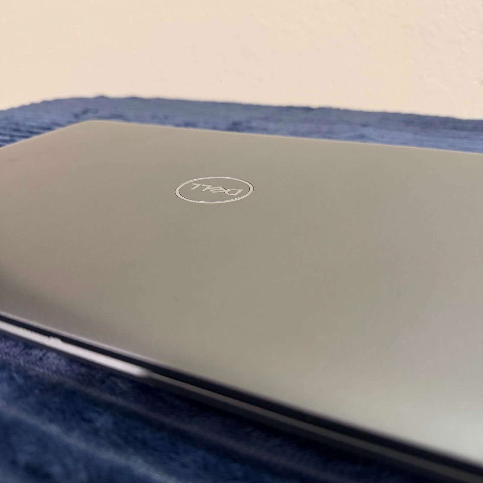 Dell Latitude 5450 14″ FHD 1.7 GHz Ultra 7 165U 16GB 512GB SSD Touch WIN11 PRO