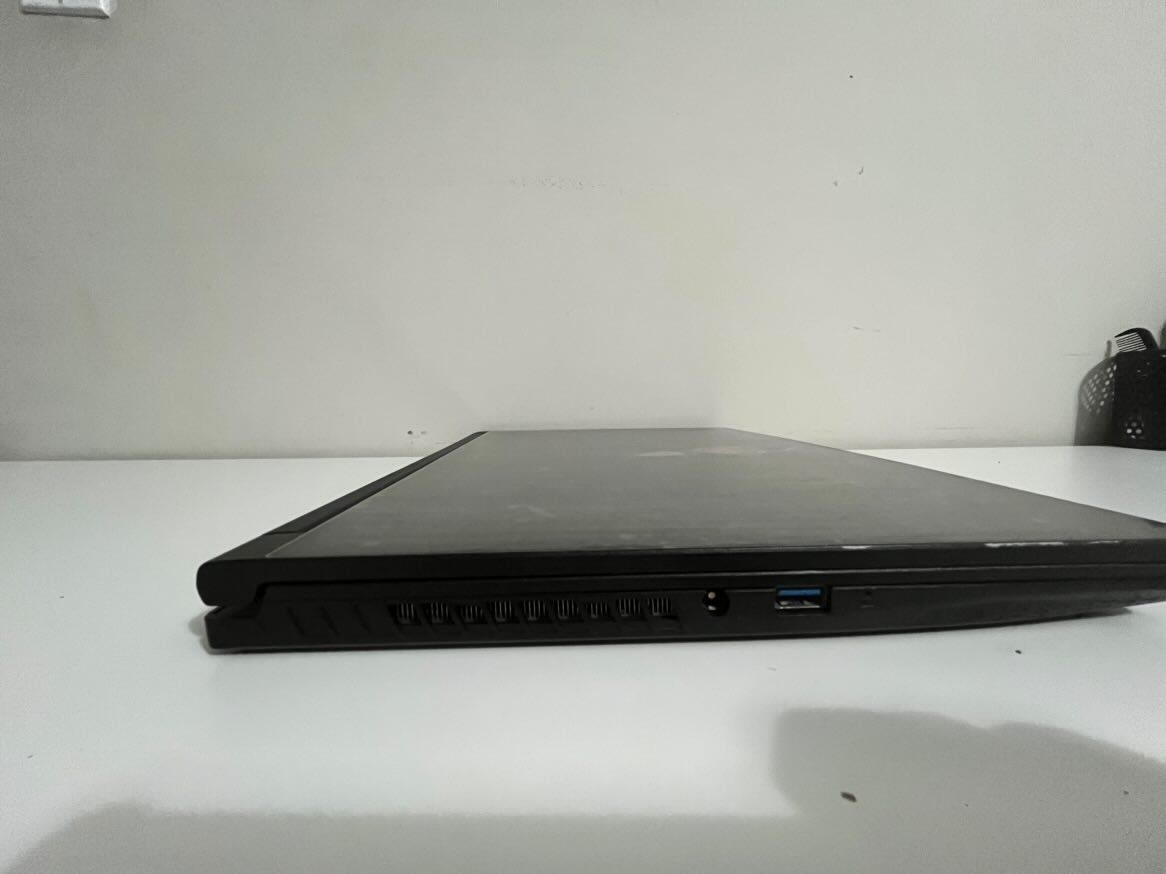 MSI GF63 Thin Gaming Laptop 15.6″i7-9750H GTX 1650 TI 8GB RAM 512GB SSDWindows11