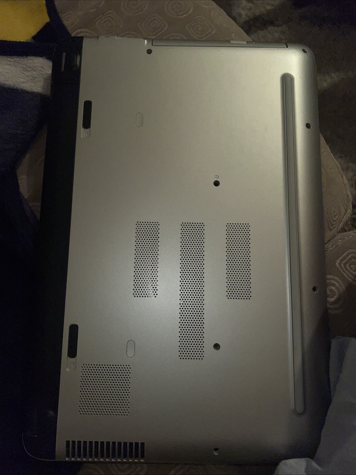 HP Pavilion 15-DW1022NR 15.6″ Celeron N4020 1.1GHz 4GB RAM 256GB SSD