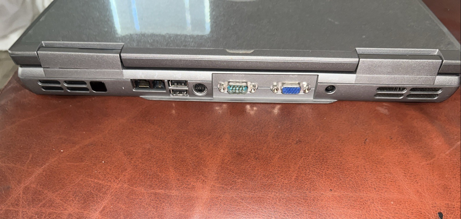 Dell Latitude D810 Intel Pentium M 1.73GHz 520MB Ram NO HDD For Parts