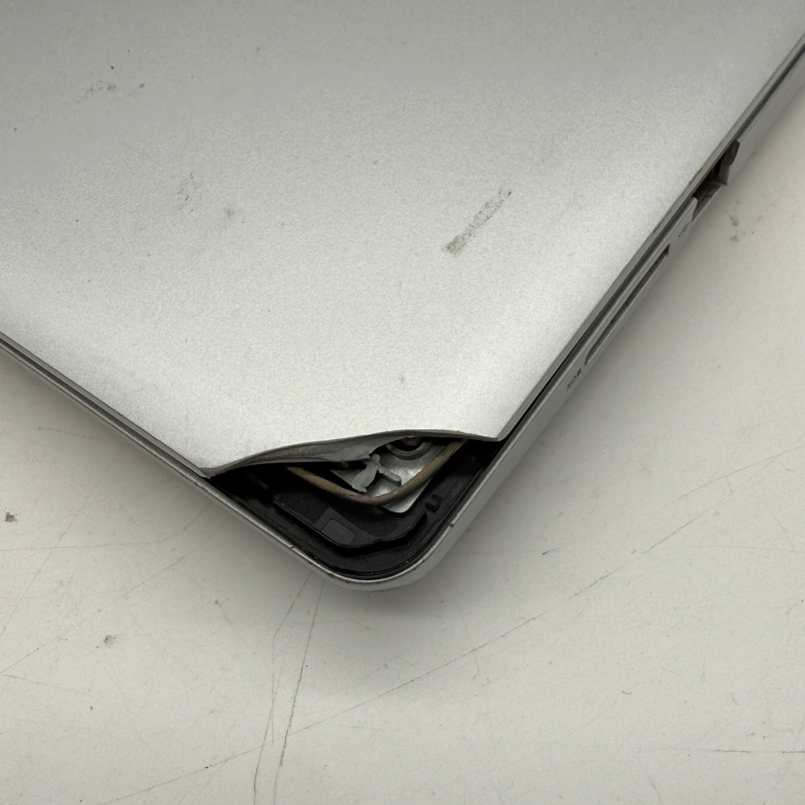 Dell Inspiron 5570 15.6 FHD i7-8550U 1.80GHz 12GB 128GB SSD/1TB HDD READ! – L47