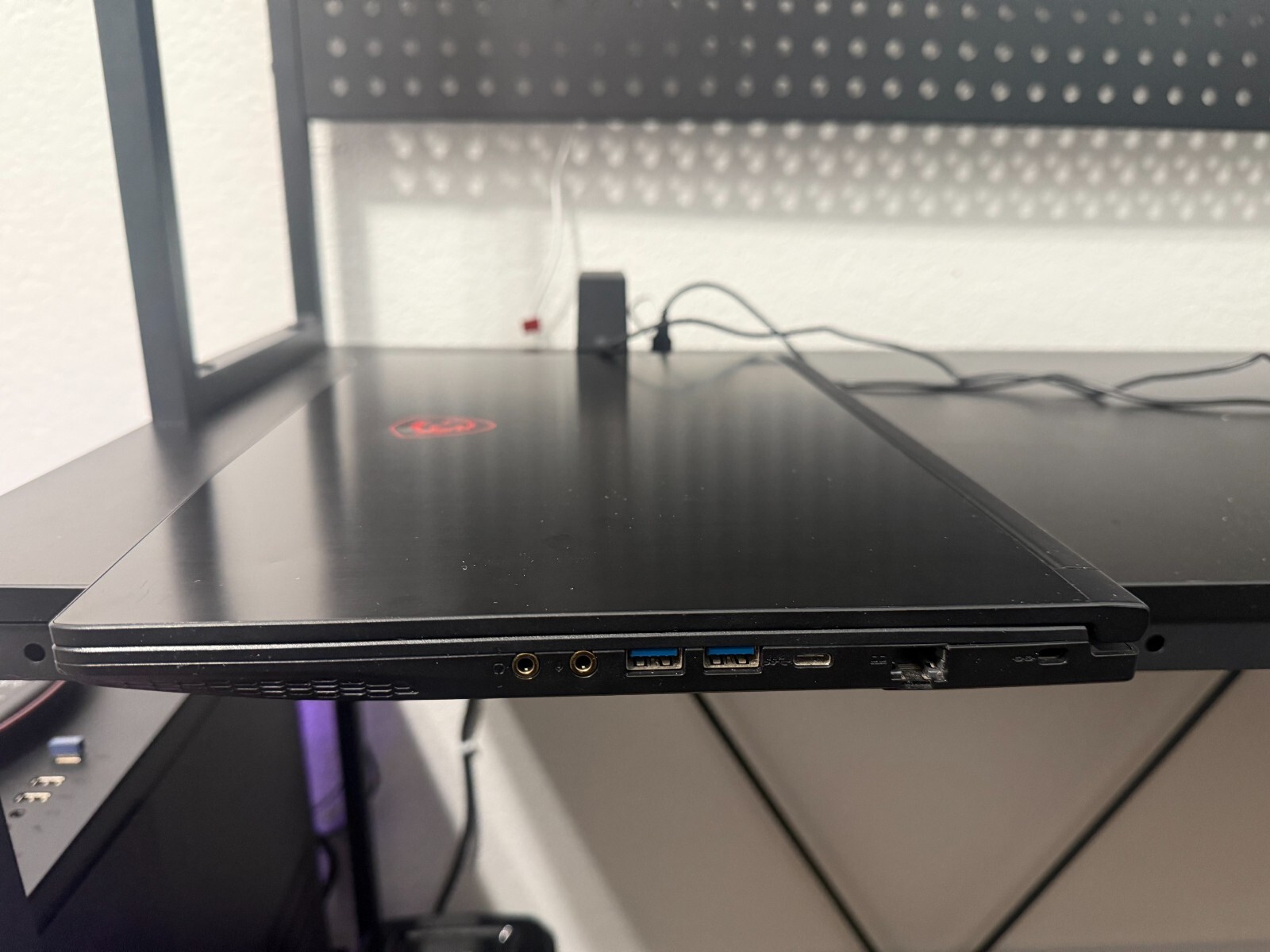 Used, Great Condition: GF63 (Intel® 8th Gen / GeForce® GTX 10 series)
