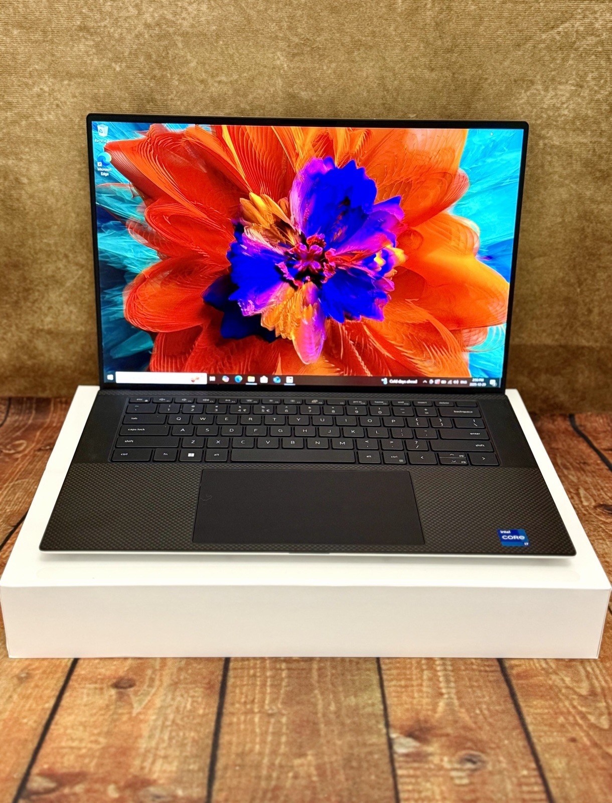 Dell XPS 9500 15” 4k Touch I7 10750H | 1 TB SSD 16 Gb Ram GTX1650 Ti Win 11 Pro