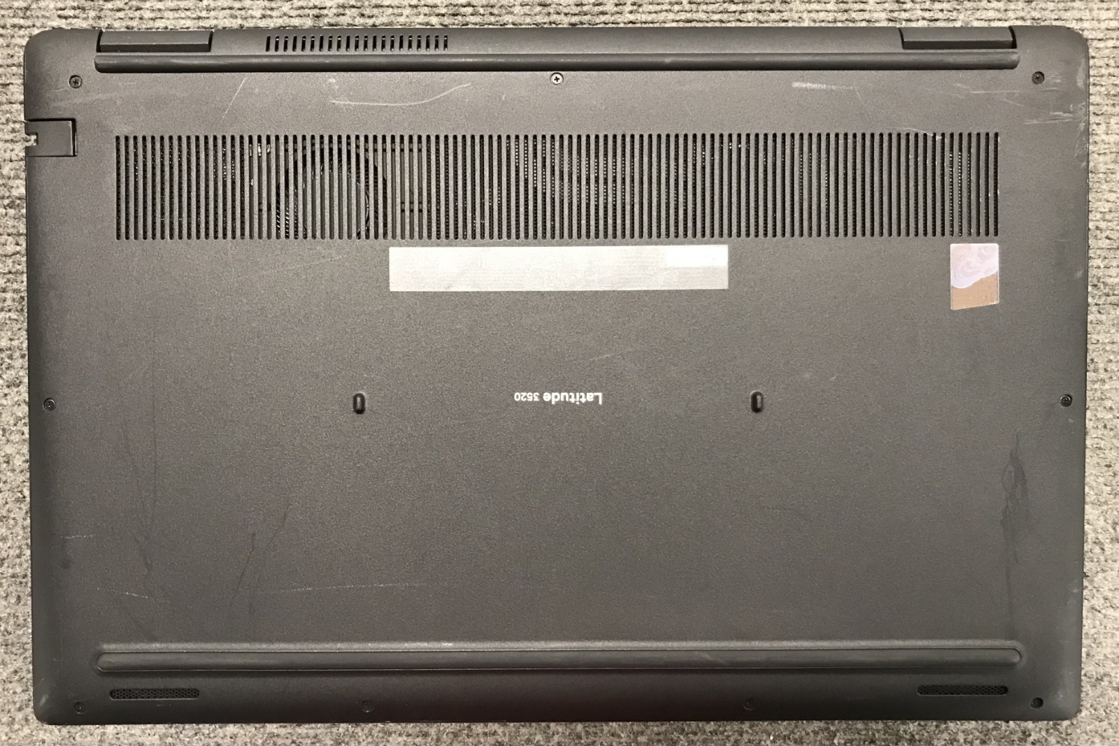Dell Latitude 3520 15.6″ Laptop i5-1135G7 8GB RAM 256GB NVMe