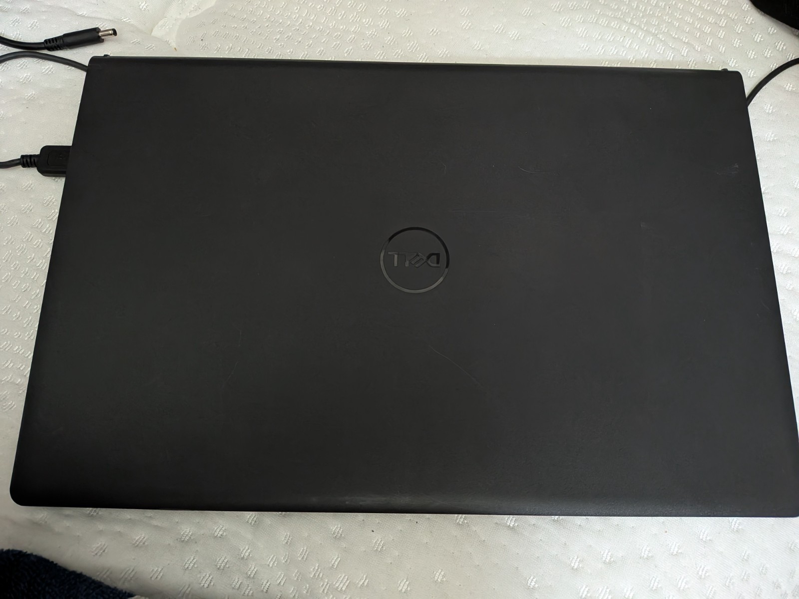 Dell 15 laptop dc15250 – 8GB RAM/512 GB – Carbon Black, 15 in Screen. READ DESC