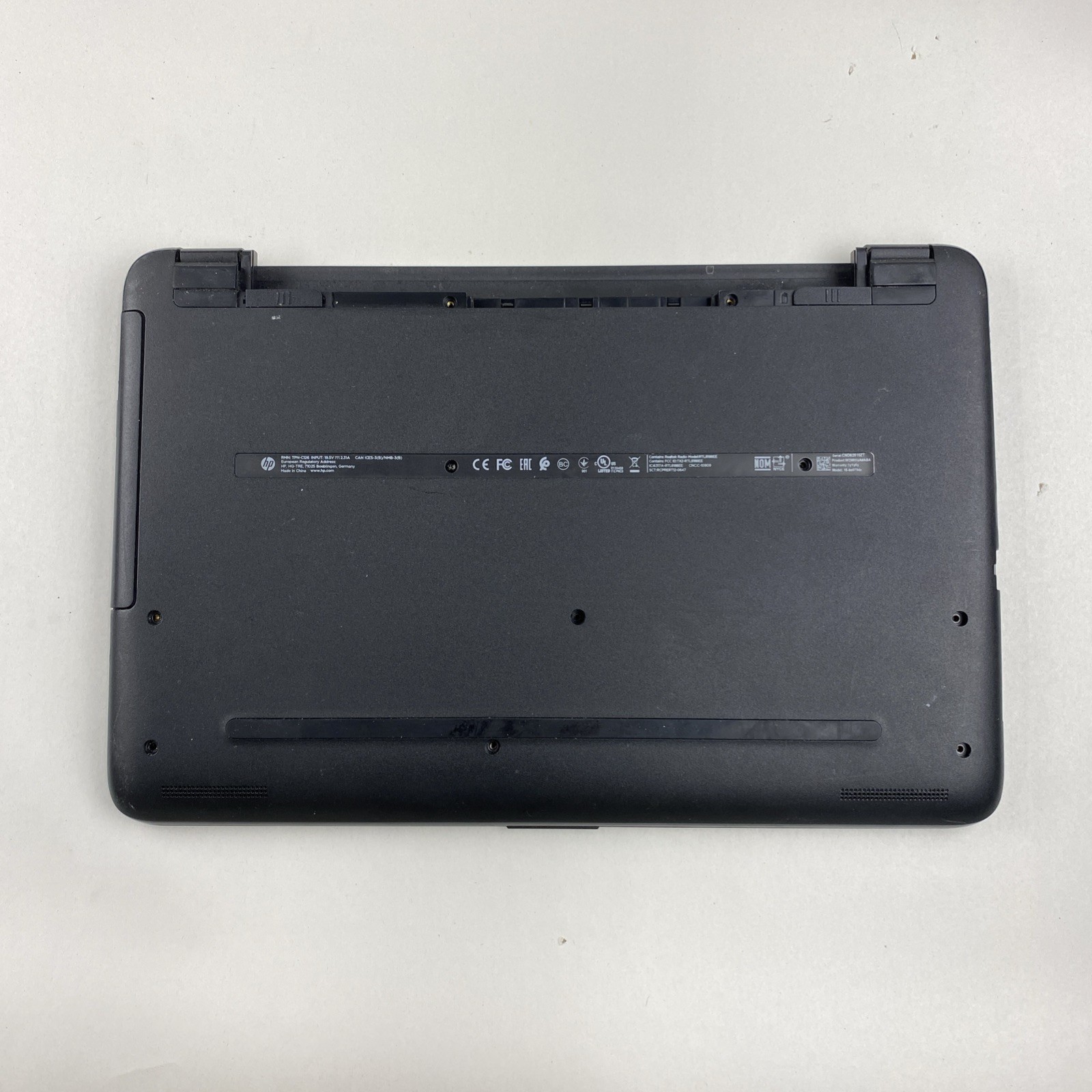 HP 15-ba079dx AMD A10-9600P 2.40GHz 4GB RAM 15.6″ No Battery/HDD/OS BAD SCREEN
