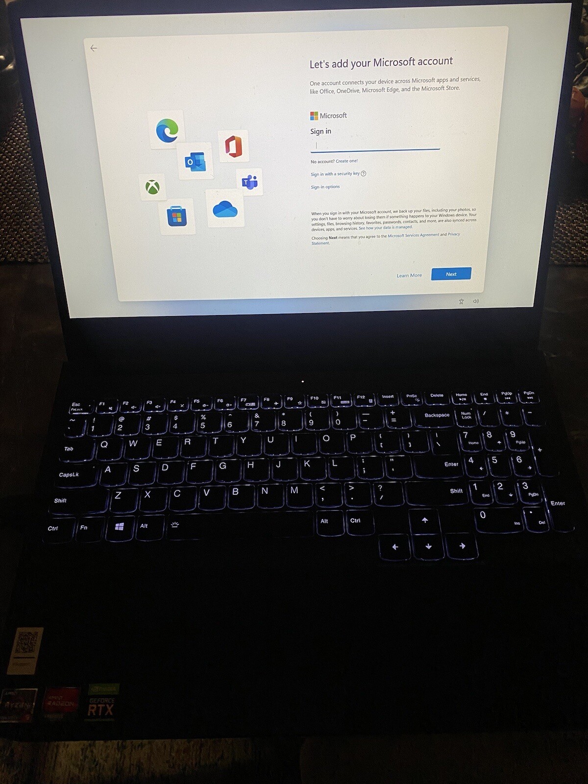 Lenovo IdeaPad Gaming 3 15.6 120Hz AMD Ryzen 5-5600H 16GB RAM 512GB SSD RTX 3060