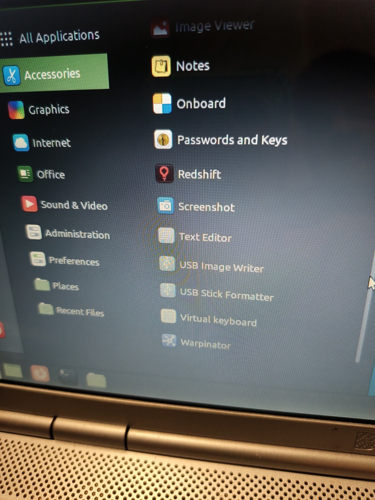 WORKING Dell Inspiron 1525 Laptop @ 2.2GHz, 4GB RAM, 250GB HDD DVD LINUX charger