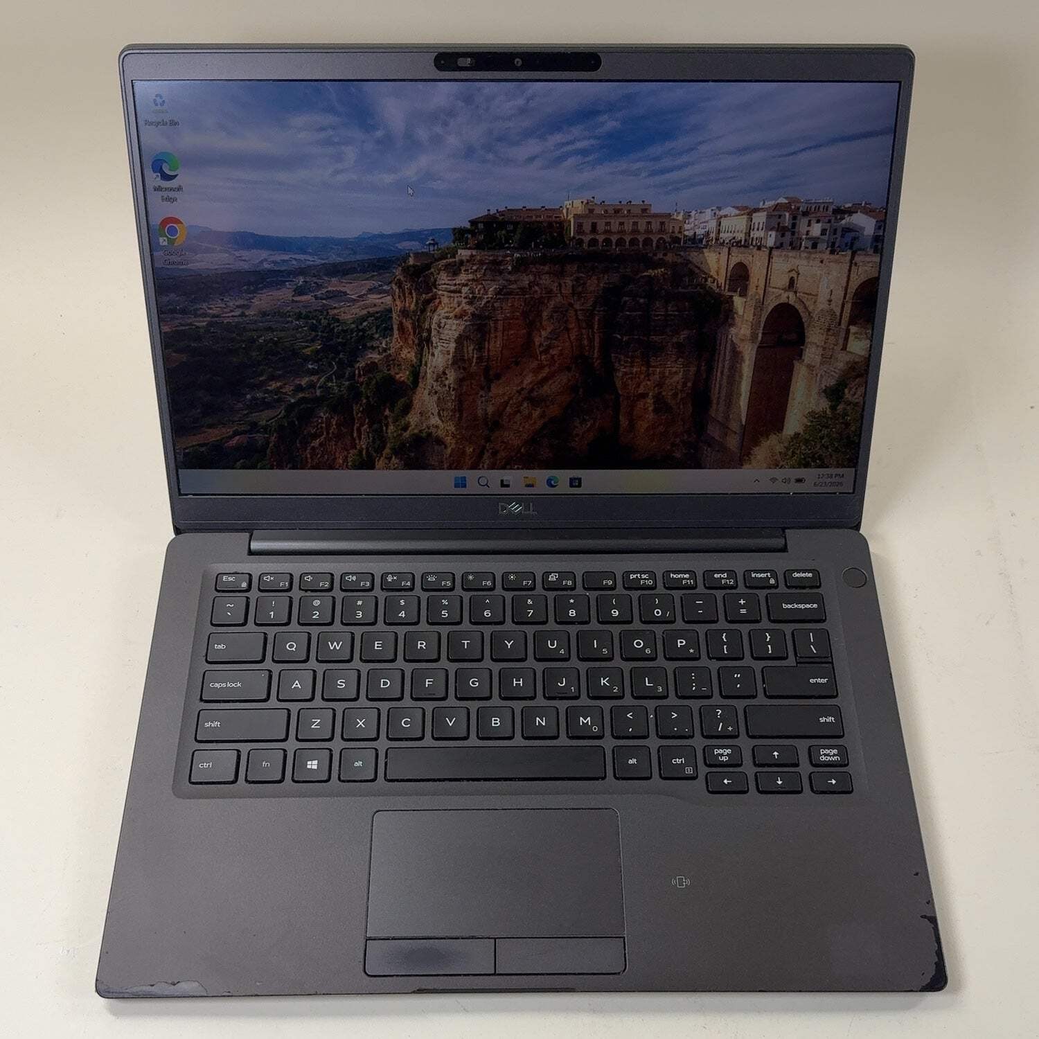 Dell Latitude 7400 14″ i7-8665U 1.9GHz 16GB RAM 256GB SSD