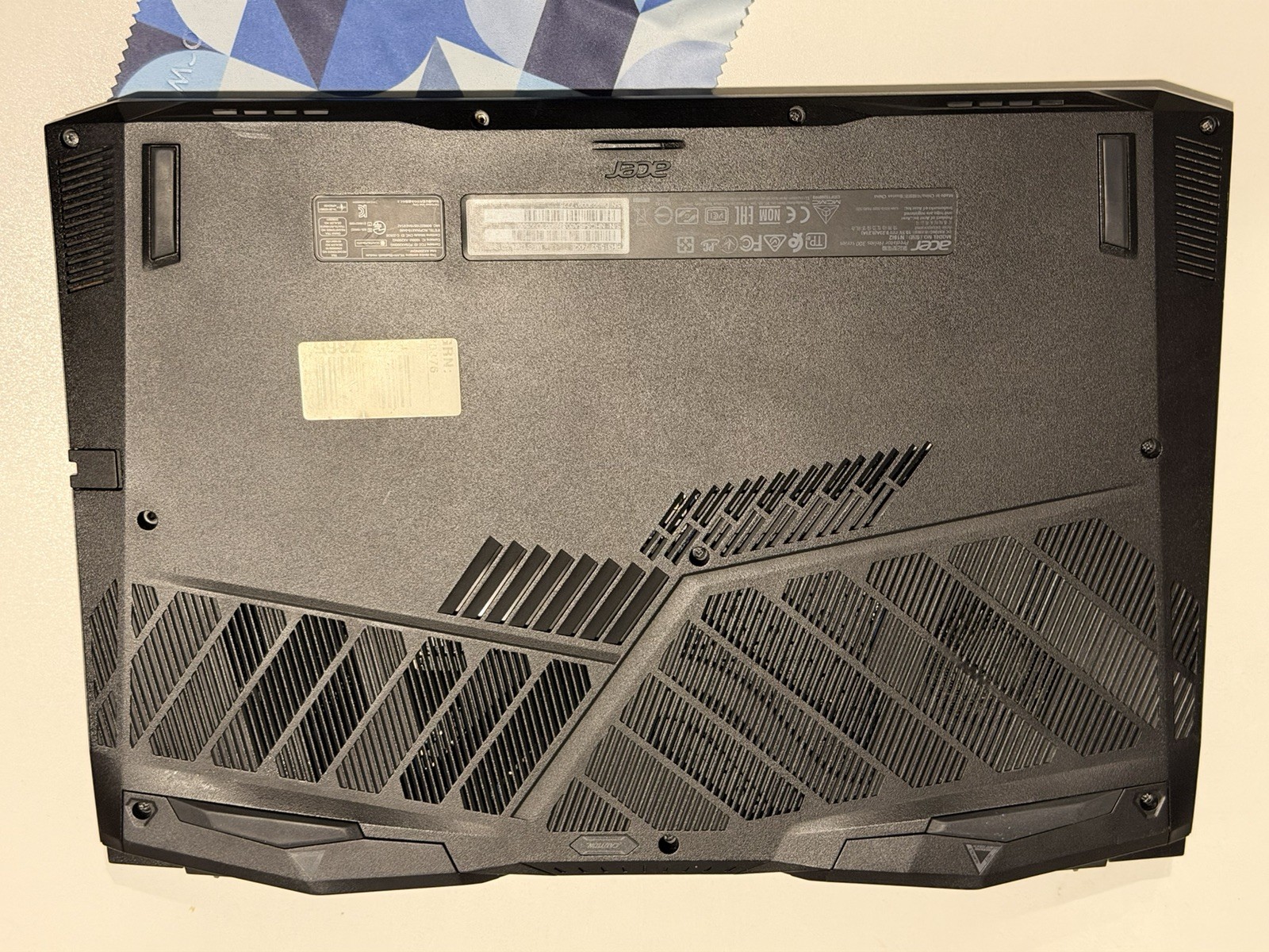 Acer Predator Helios PH315-52, Intel i7, RTX 2060 24GB RAM 256GB SSD + 512G HDD