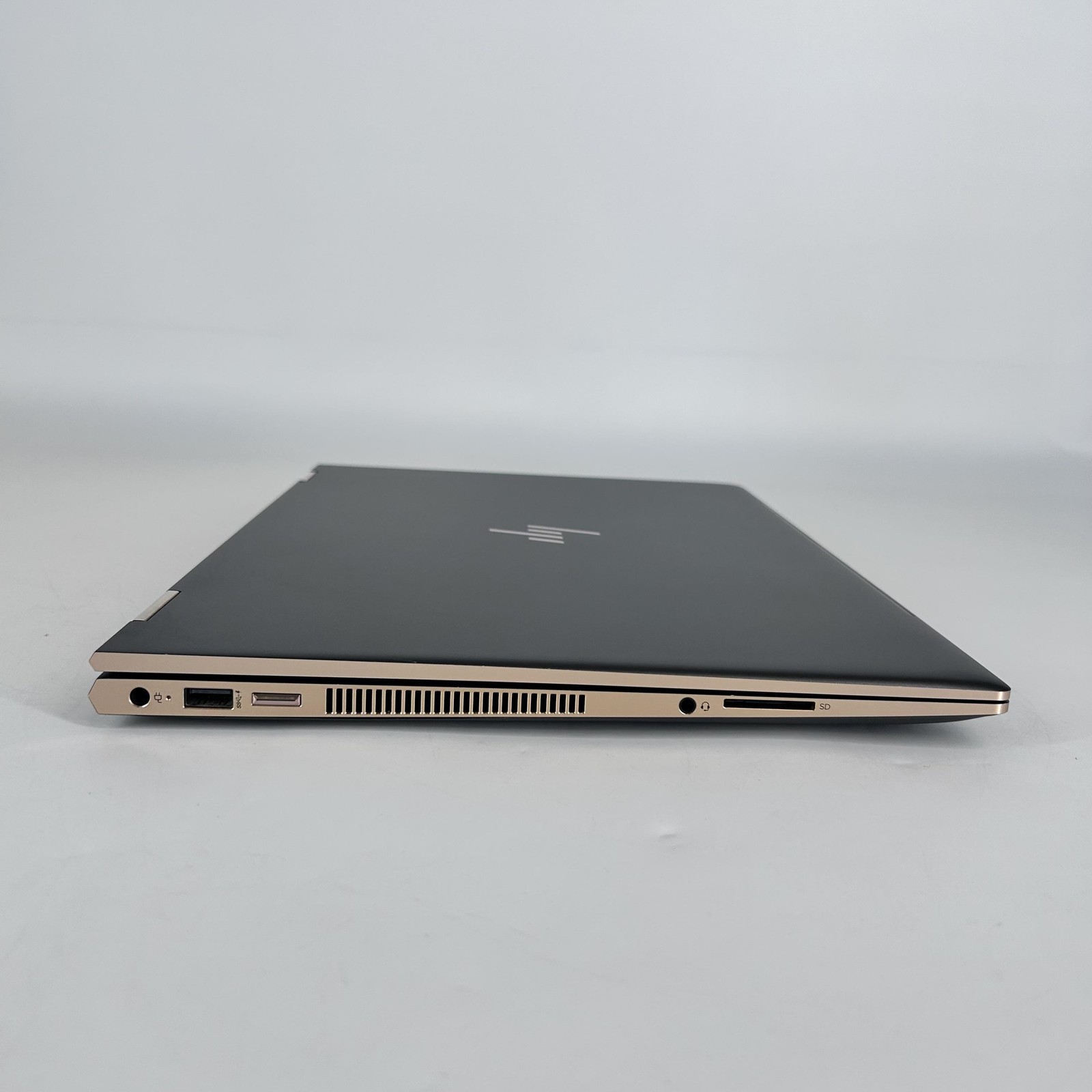 HP Spectre 15 x360 4K TOUCH i7-8705G 16GB 1TB AMD Radeon RX Vega M GL FRAME GAP