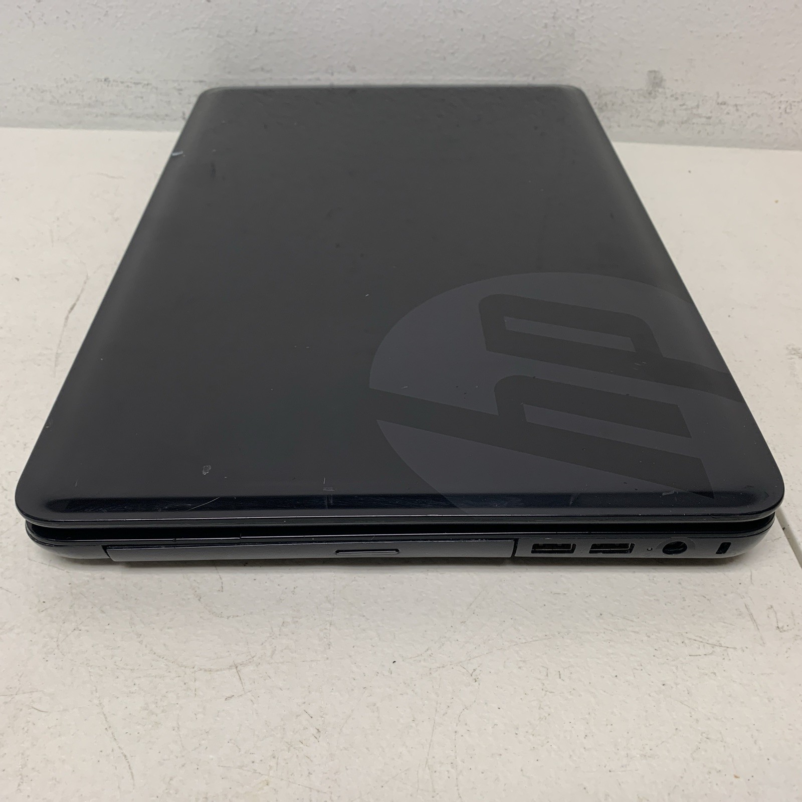 HP 2000 Notebook 15″ AMD E1-1200 1.4GHz 4GB RAM 128 SSD Wind 10 Home