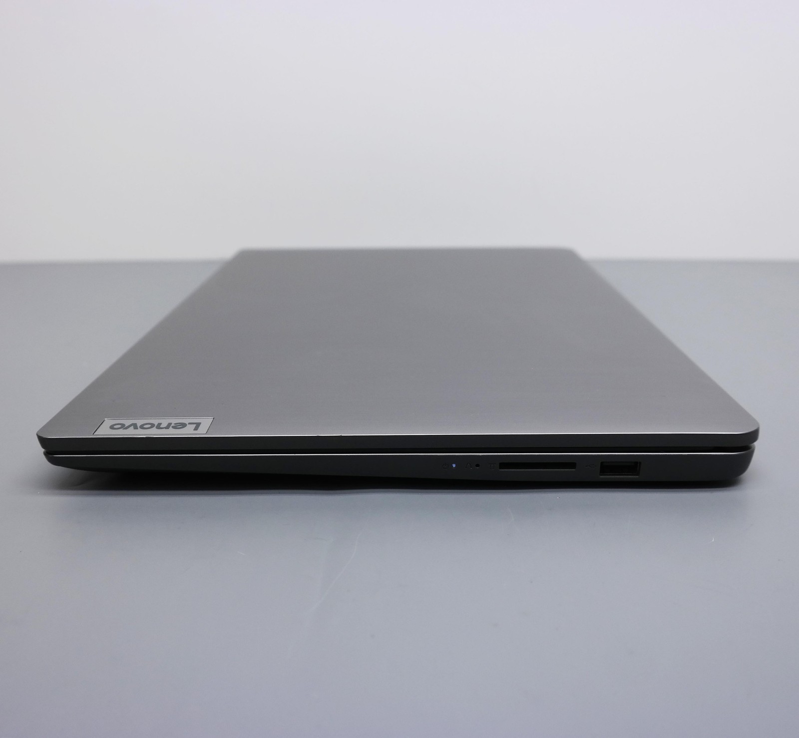 IdeaPad 3 82H801DQUS 15.6″ Intel Core i5-1135G7 12GB 256GB