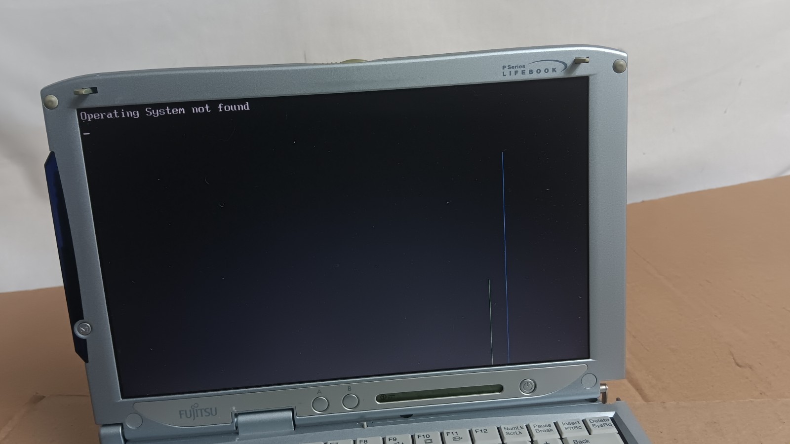 Vintage Fujitsu LifeBook P Series Model P-2040 ultra-portable subnotebook Laptop