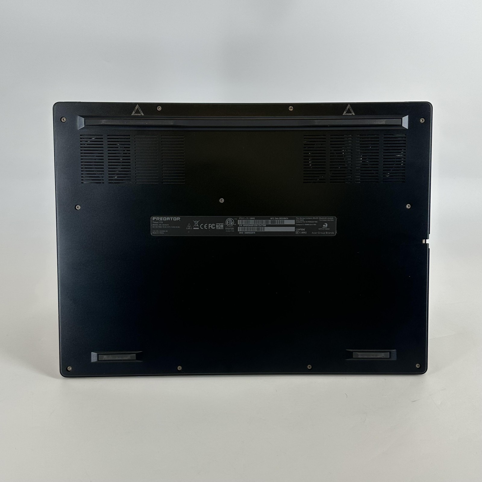 Acer Predator Triton 17 X QHD+ 2.2GHz i9-13900HX 64GB 2TB SSD RTX 4090 Very Good