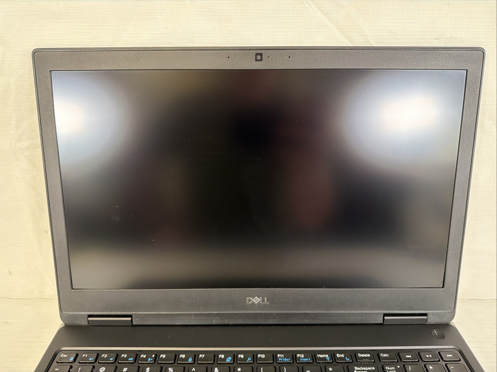 Dell Precision 7530 Intel i7-8850H 8GB NO SSD/OS Quadro P2000 15.6″ Excel Batt