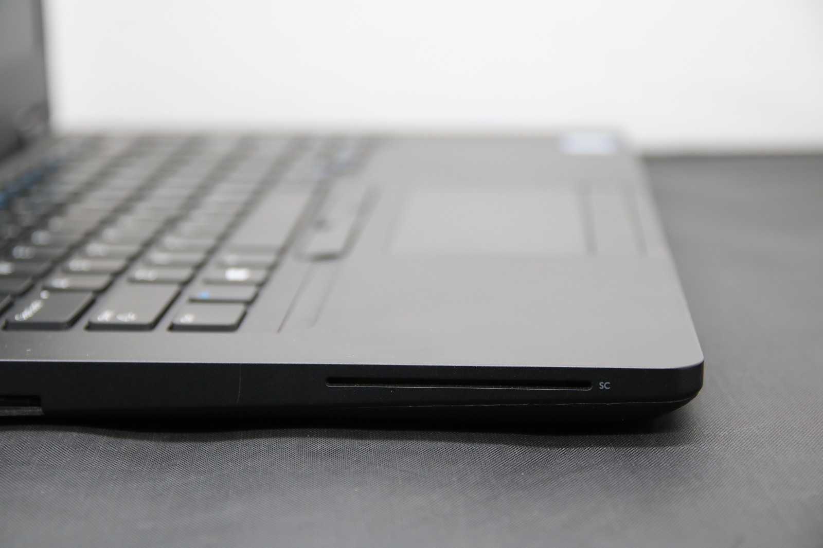 Dell Latitude 5490 – i5-8350U – 8GB, 128GB, Black, Windows 11 Pro + Adapter