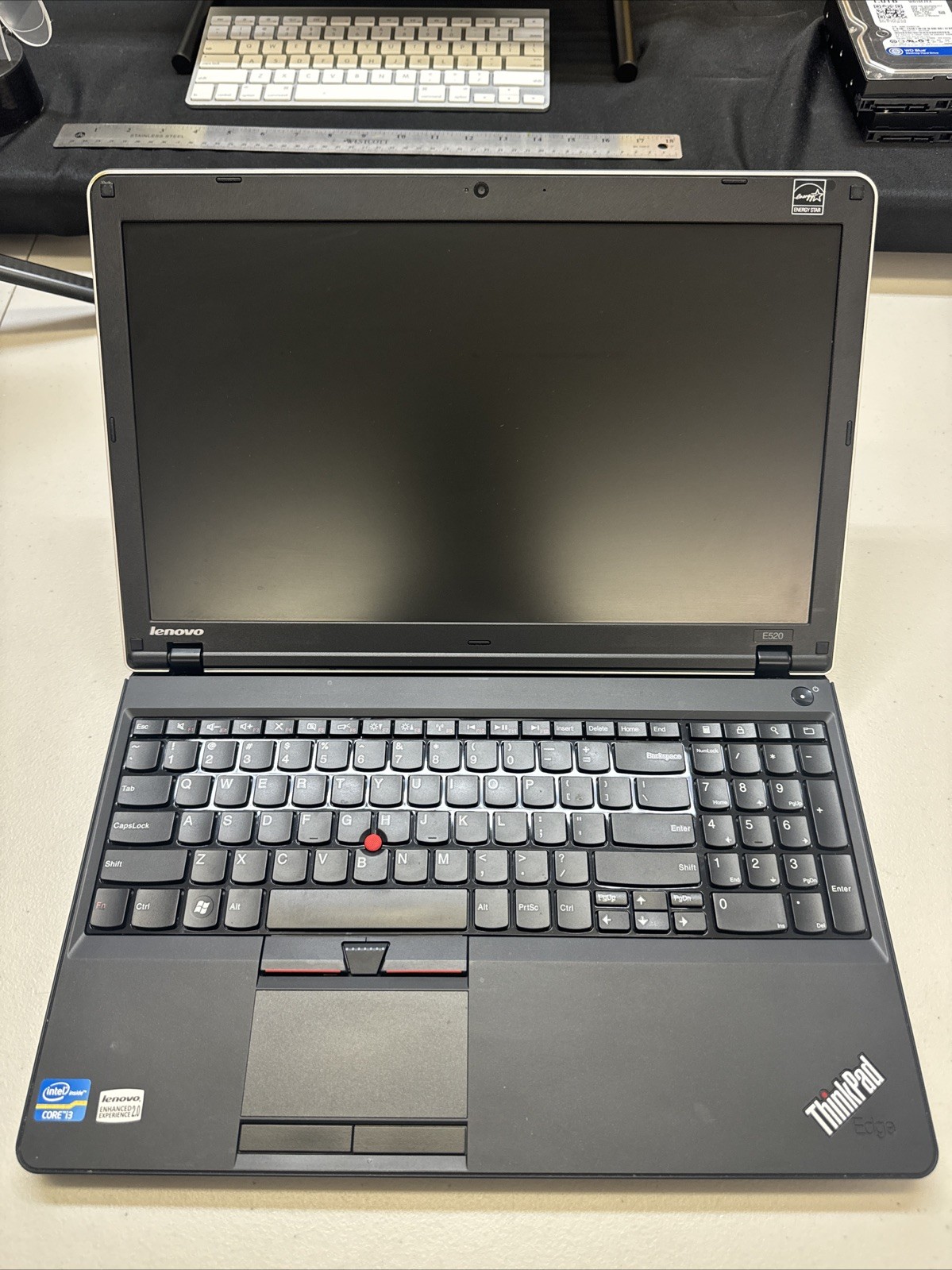 Lenovo ThinkPad Edge E520 15″ Laptop i5 2.4GHz – Parts/repair No P/adapter
