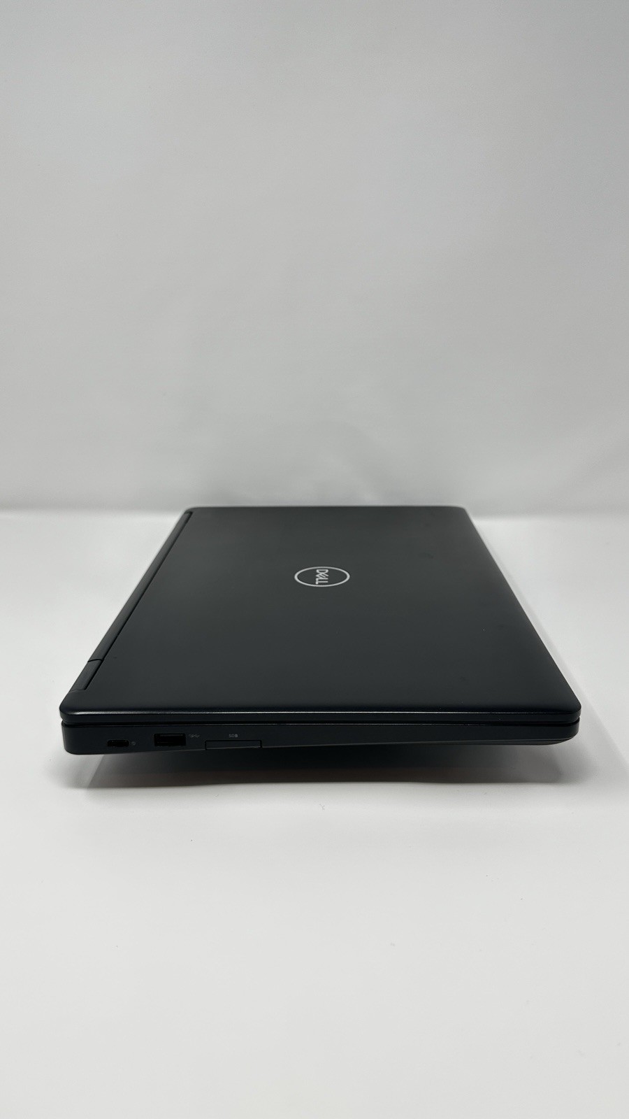 Dell Latitude 5490 i5-8250U 16GB 238GB SSD Windows 11 Pro 14″ Black