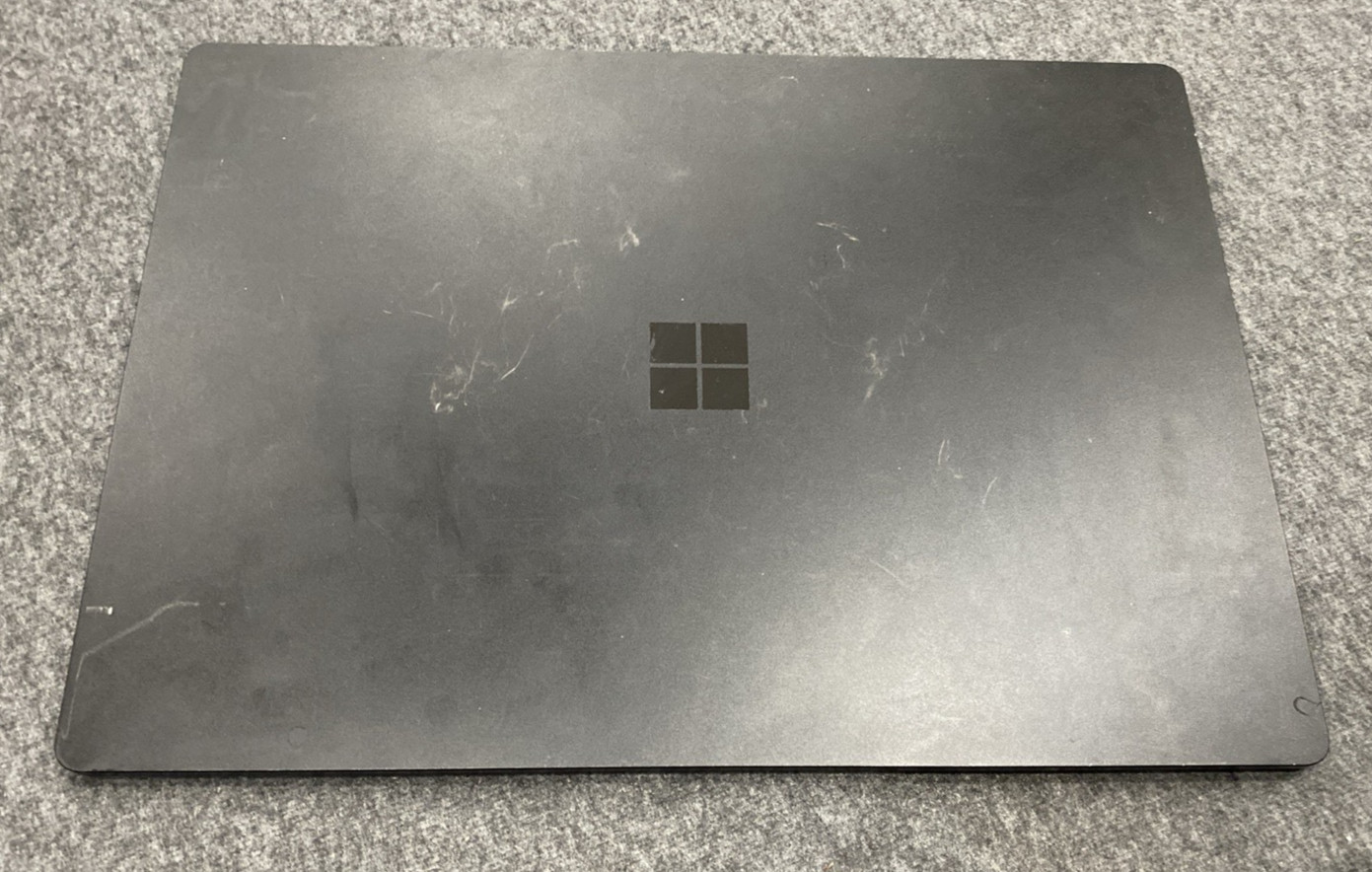 Microsoft Surface Laptop 4 1979 15″ i7-1185G7 @3GHz 16GB RAM 256GB SSD Black A+