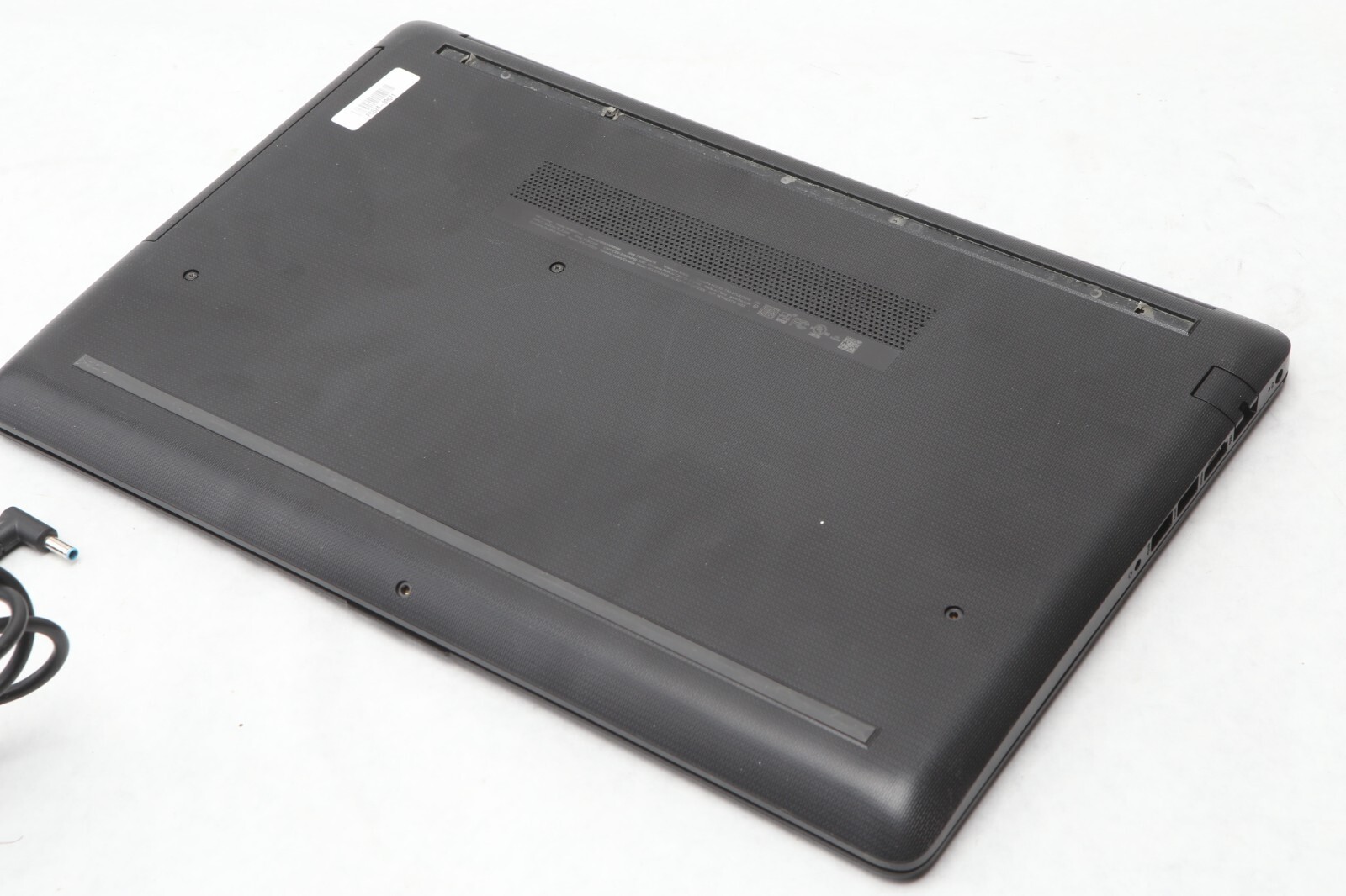 HP 15-db0011dx 15.6″ Laptop AMD A6-9225 Radeon R4 240GB SSD 4GB DDR4 READ E42