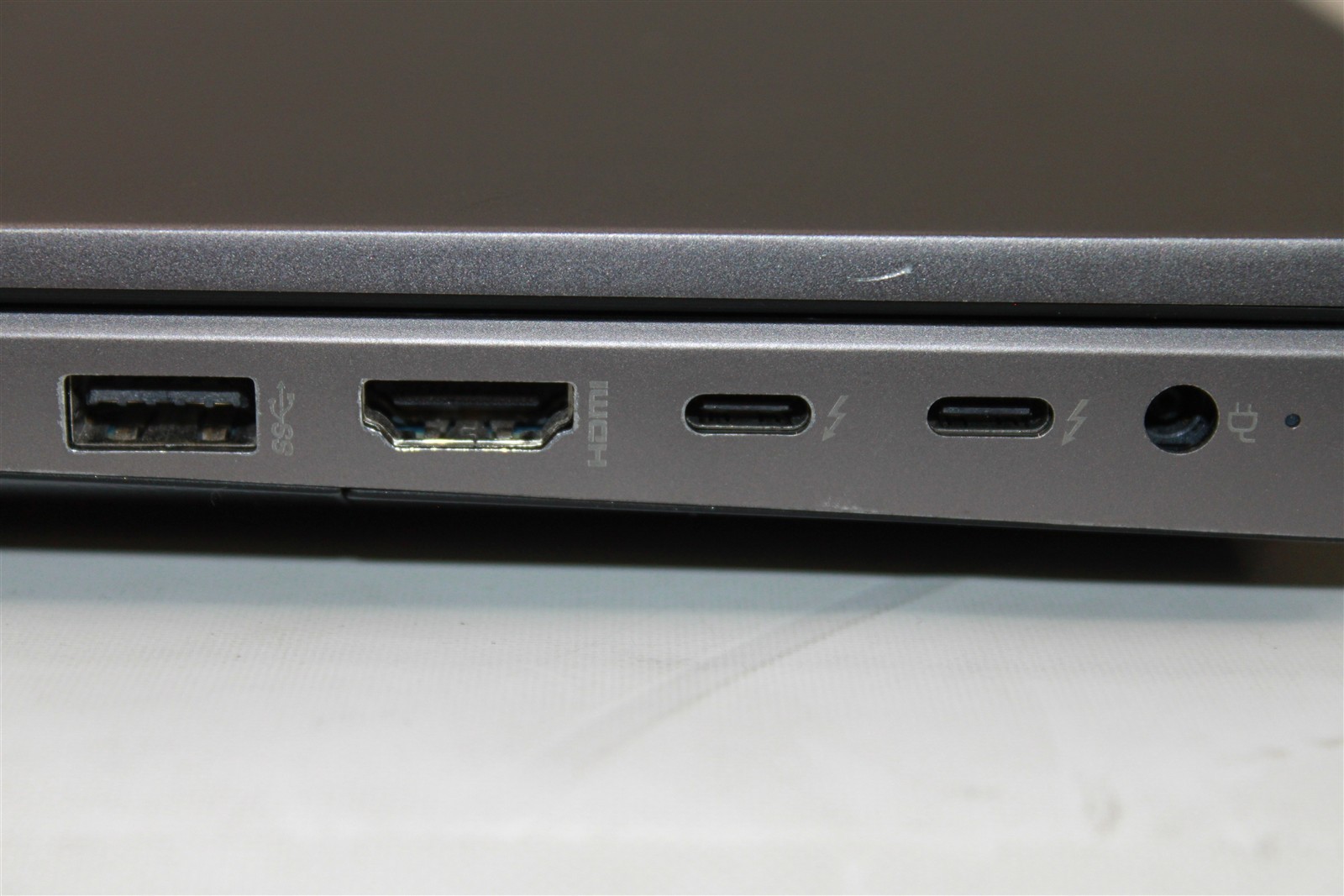 HP ZBook 15 G6 Intel E-2286M 2.5GHz 48GB 512GB NVMe Quadro T2000 Windows 11 Pro