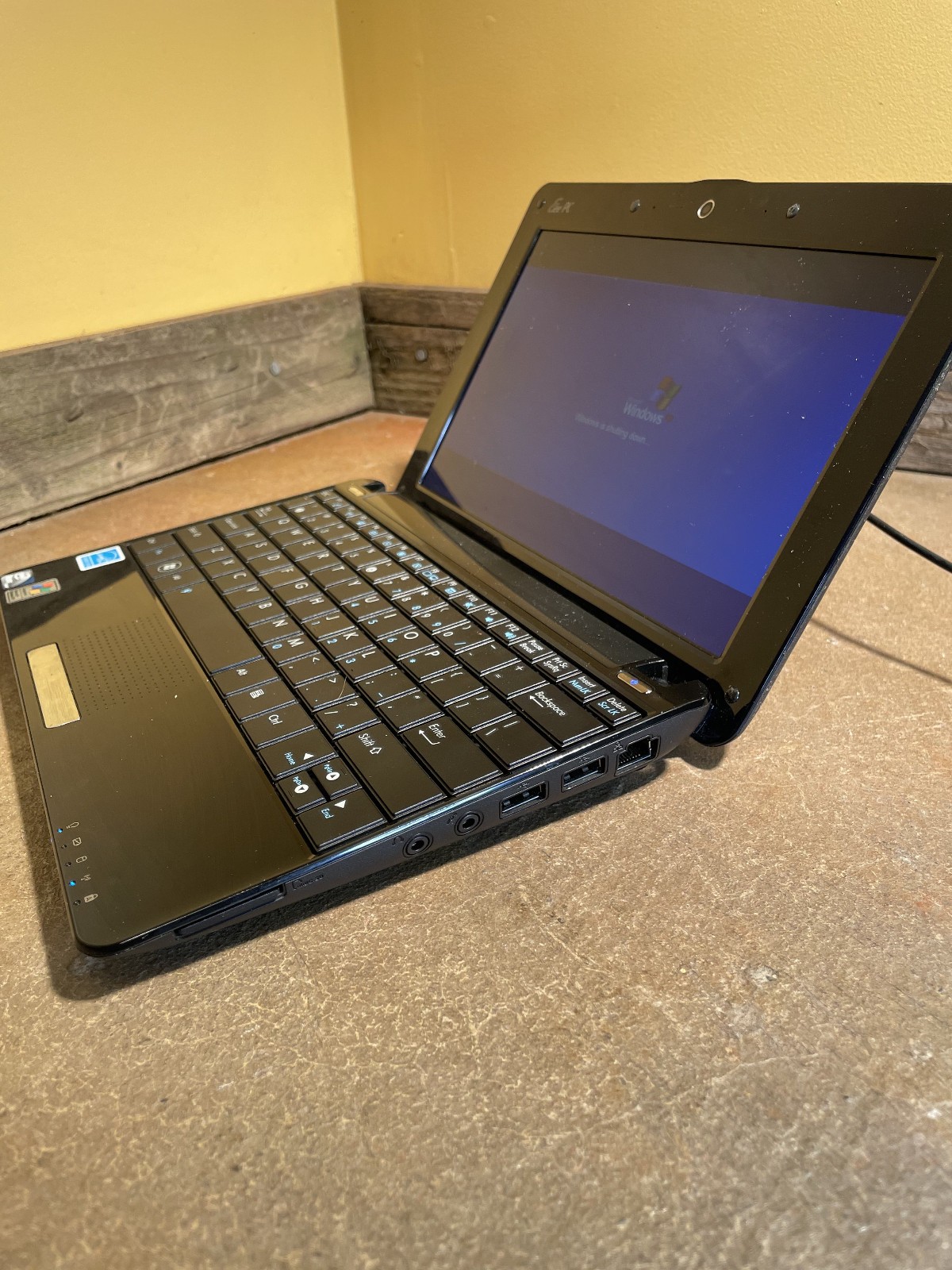 ASUS Eee PC 1005HAB Netbook 10.1″ 144GB HDD Laptop w/ Charger Tested & Working