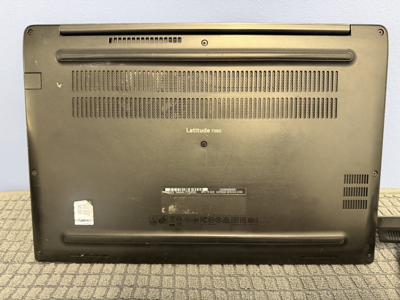 Dell #2 Latitude 7390 | i7-8650U @ 1.9GHz | 16GB NO OS